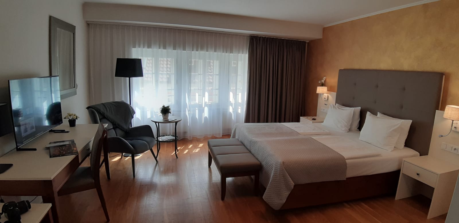 Double or Twin Deluxe Capacity 2