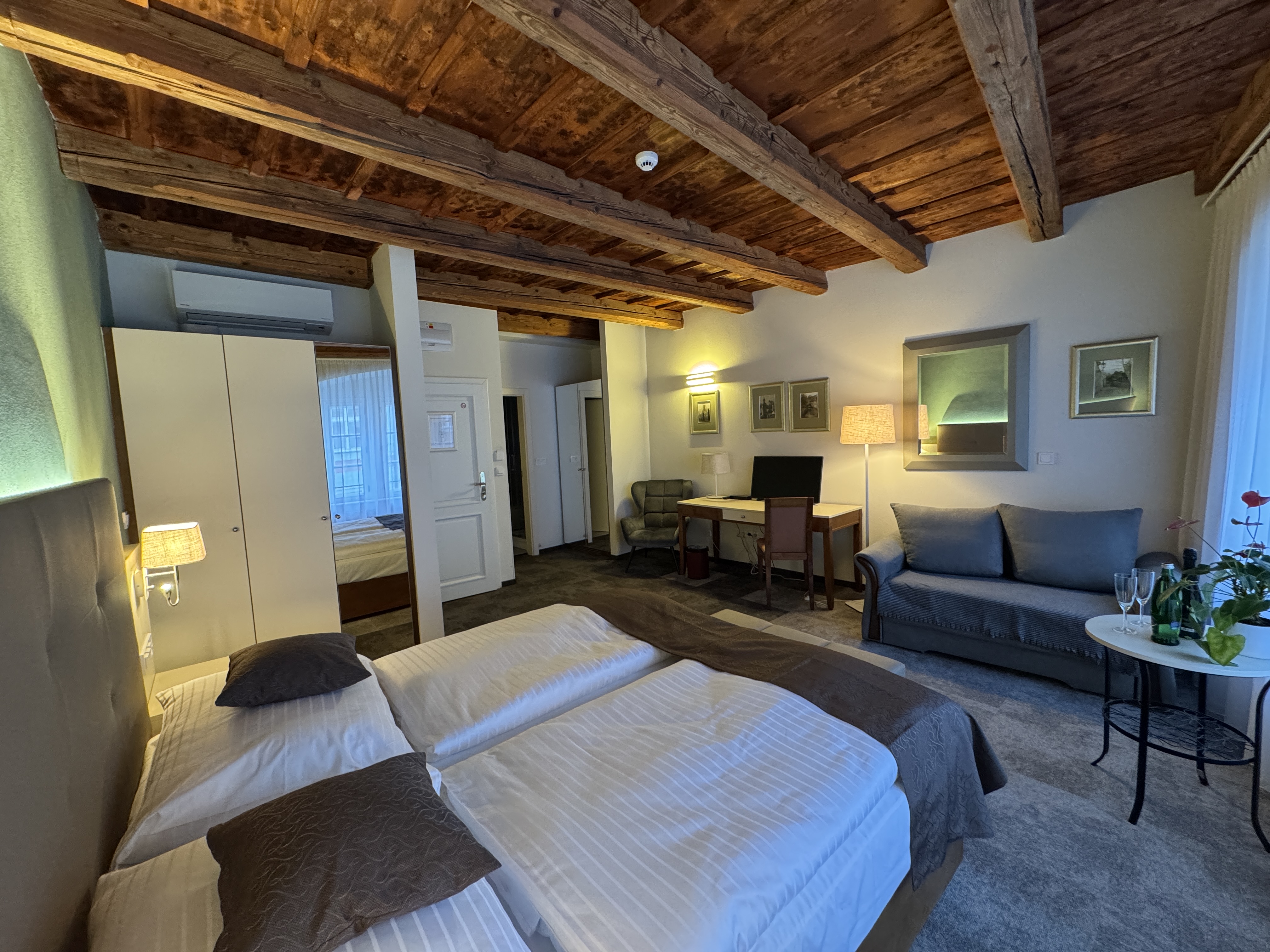 Junior Suite Standard
