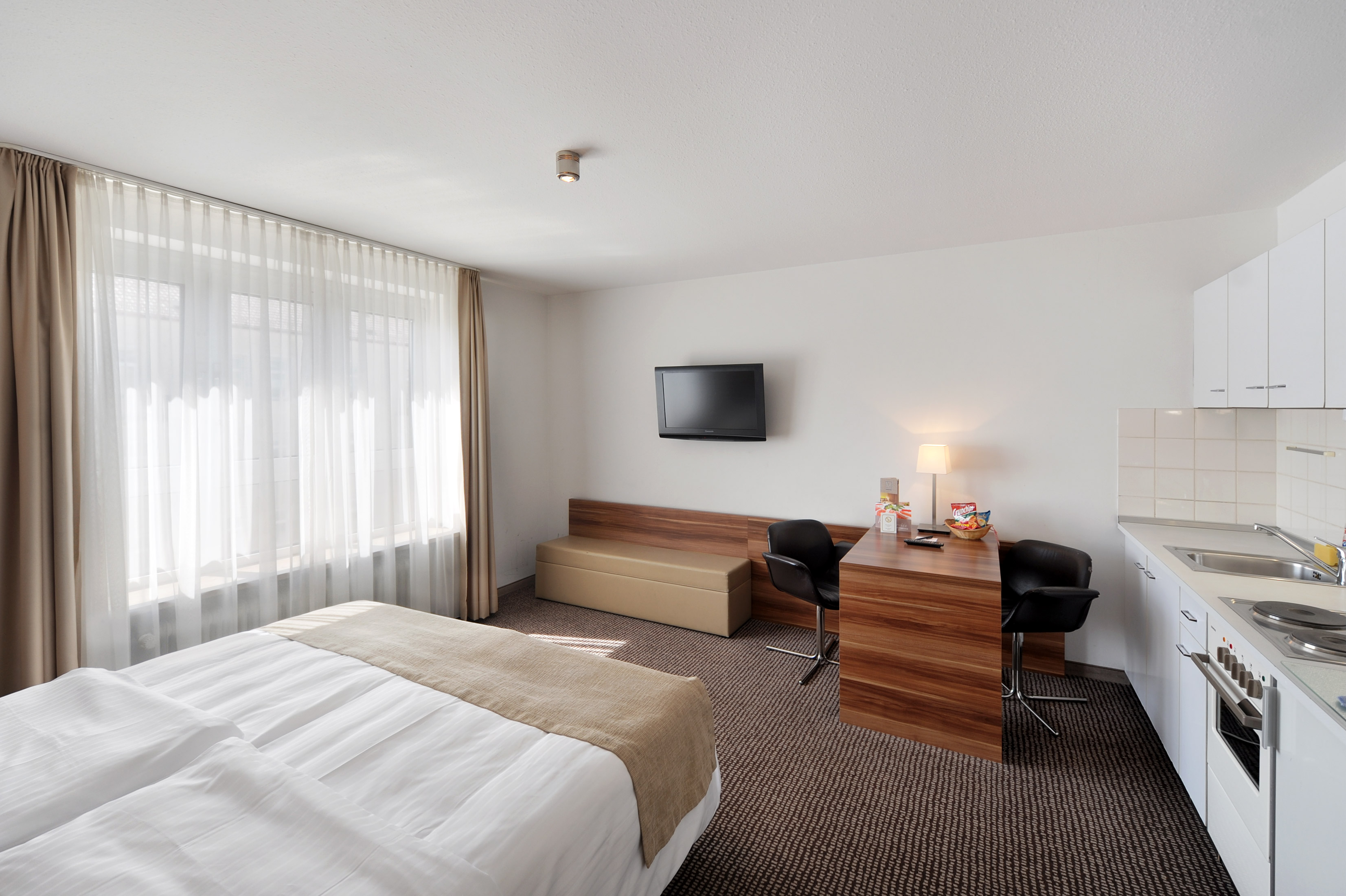 Double or Twin Standard