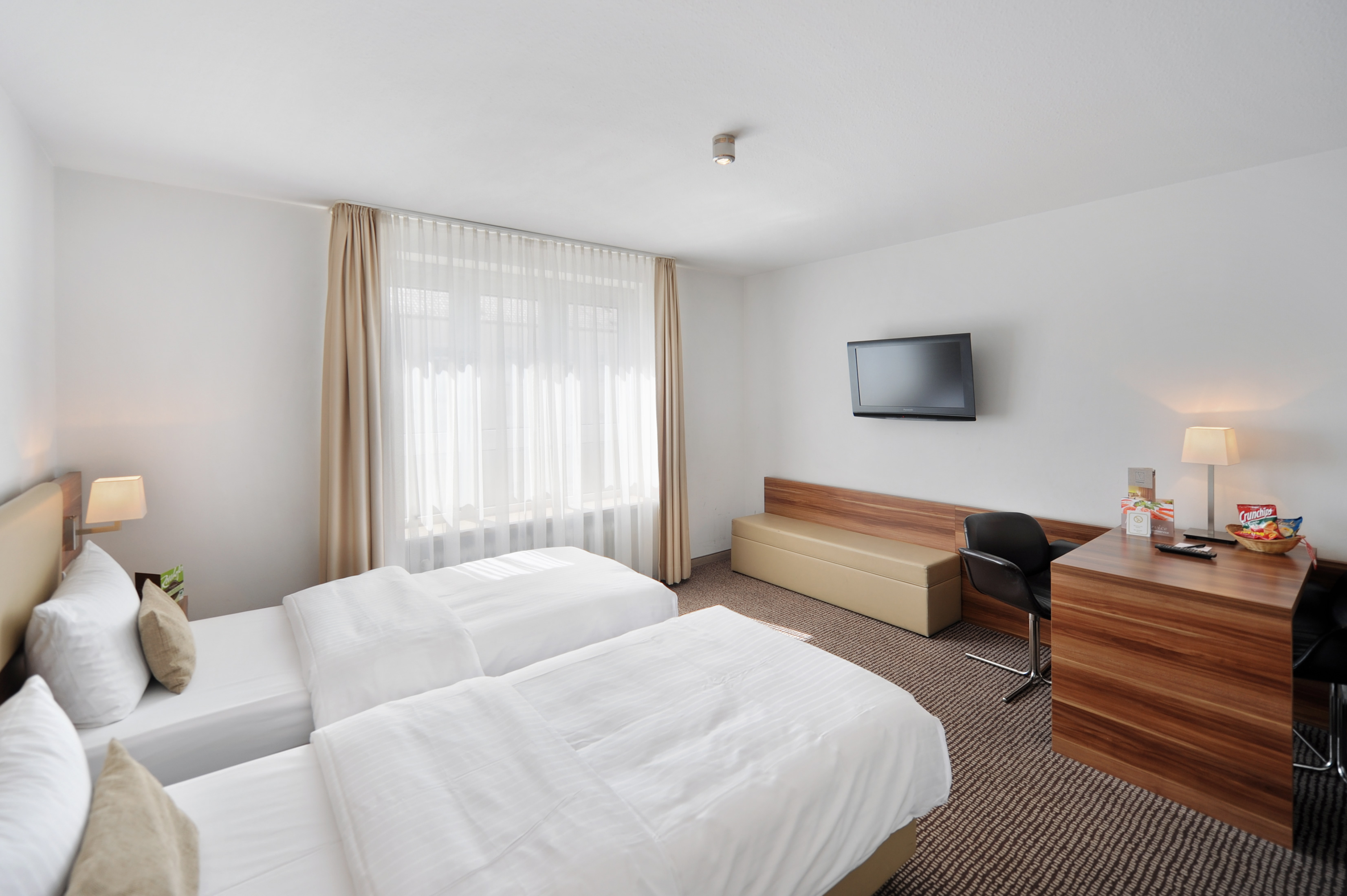 Double or Twin Standard