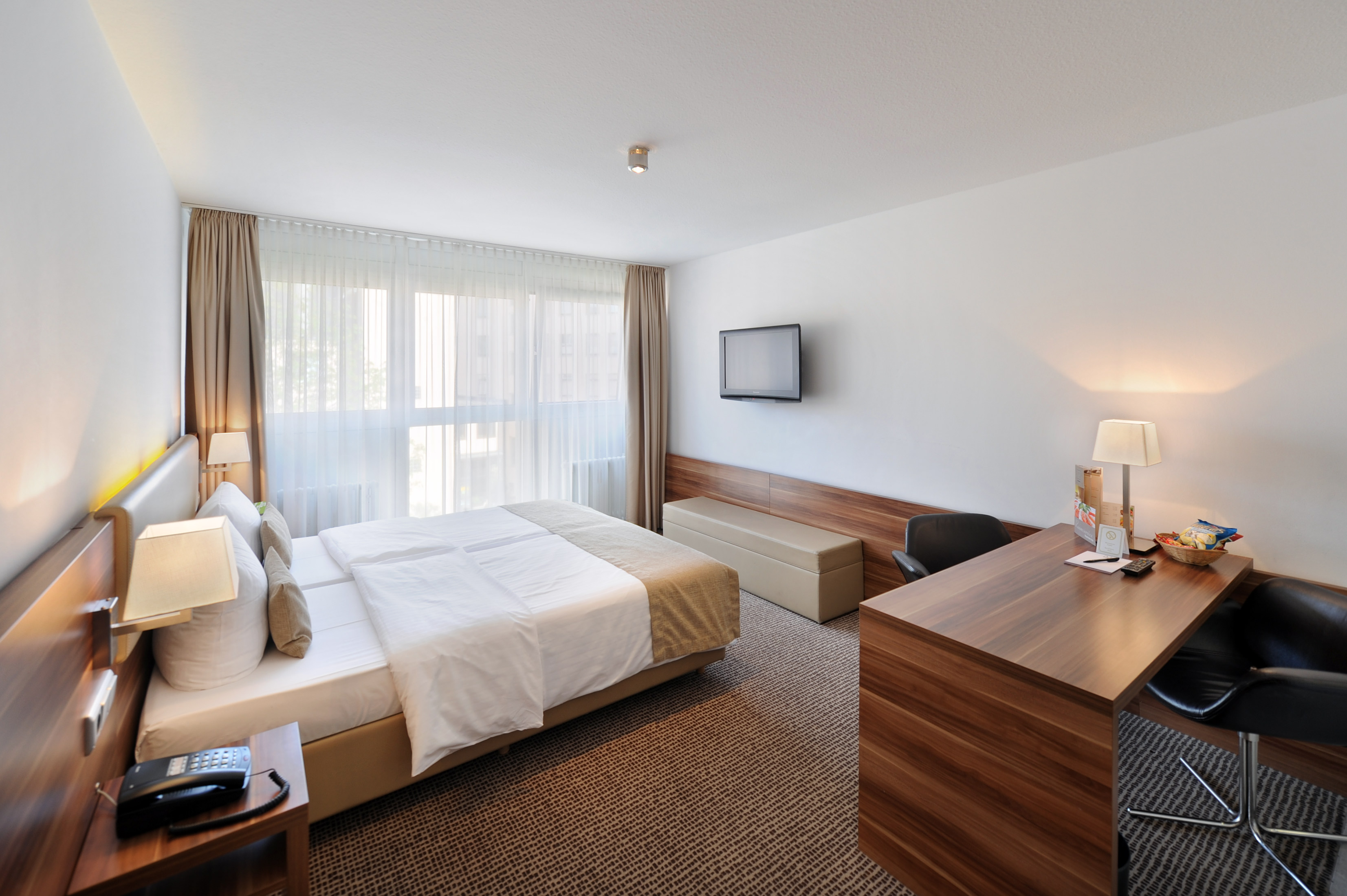 Double or Twin Standard