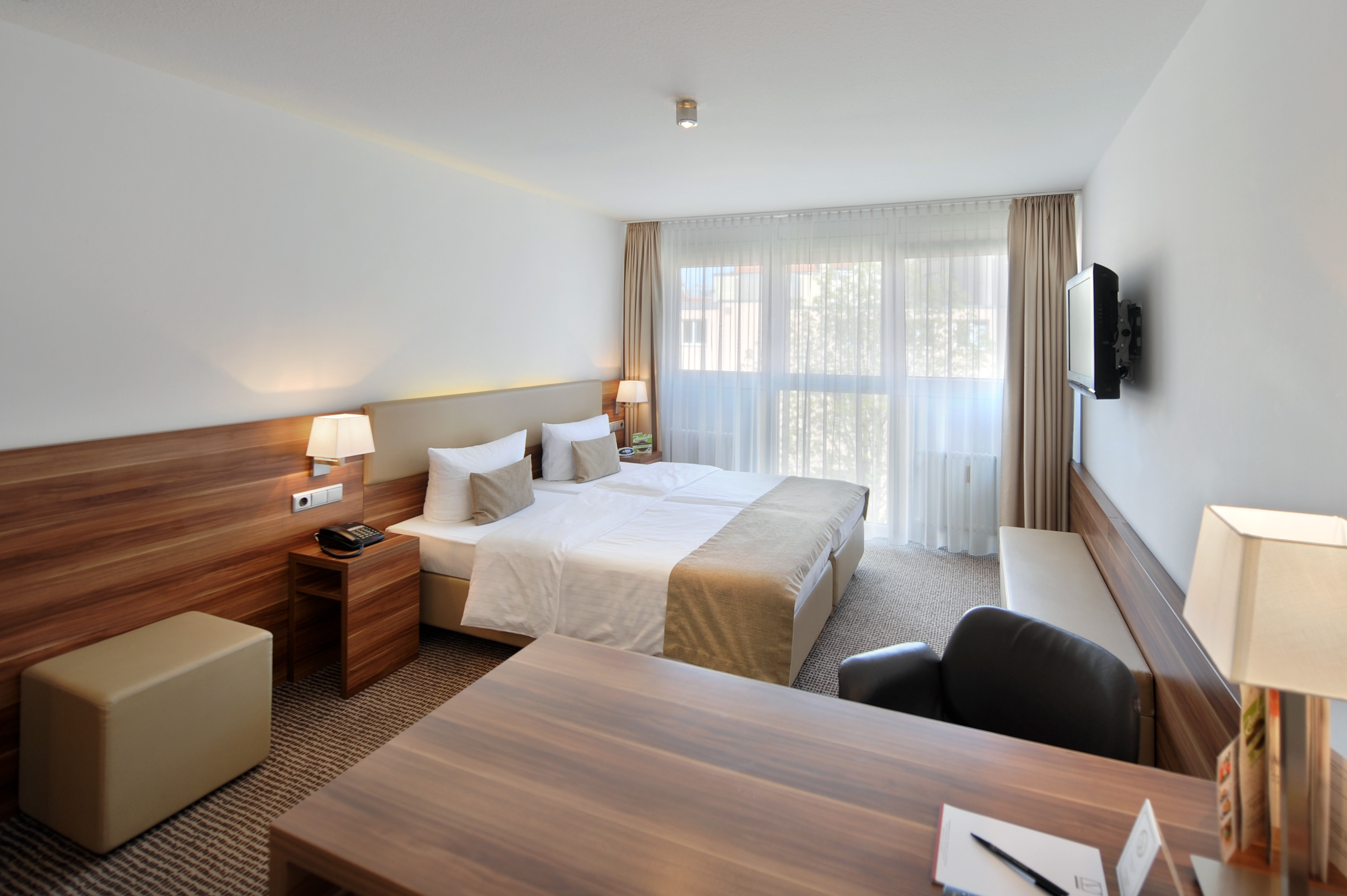 Double or Twin Standard