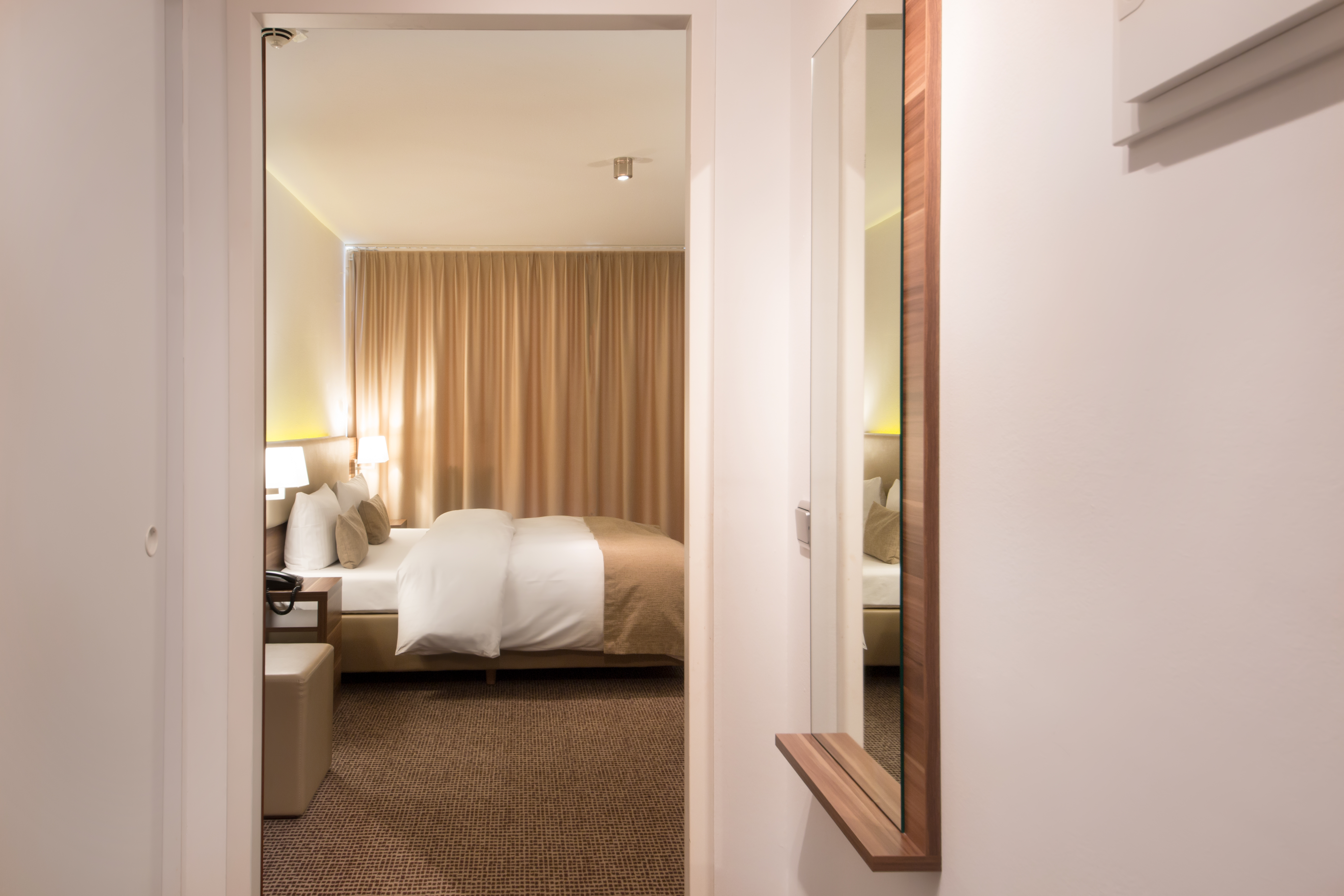 Double or Twin Standard