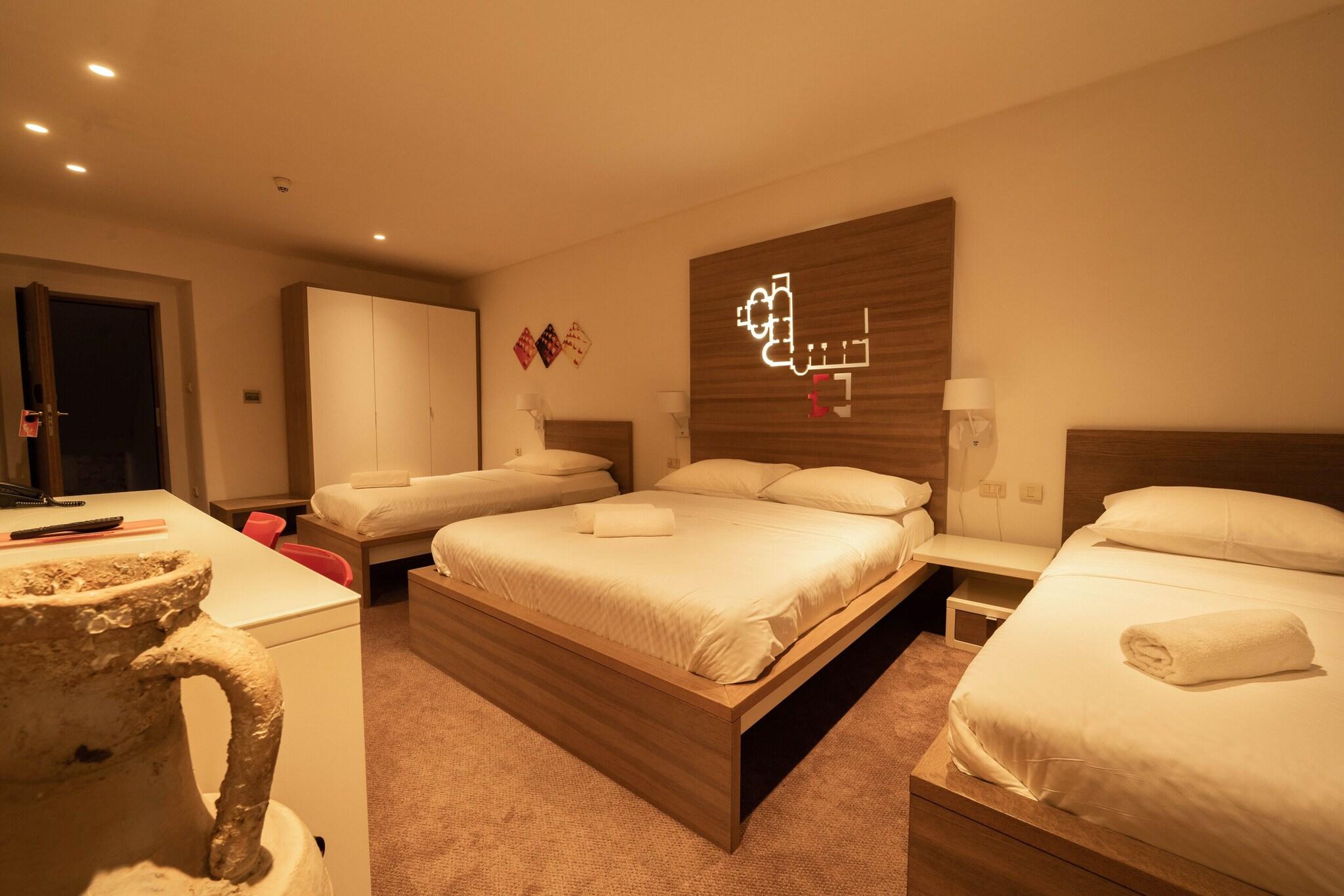 Suite Queen Size Bed