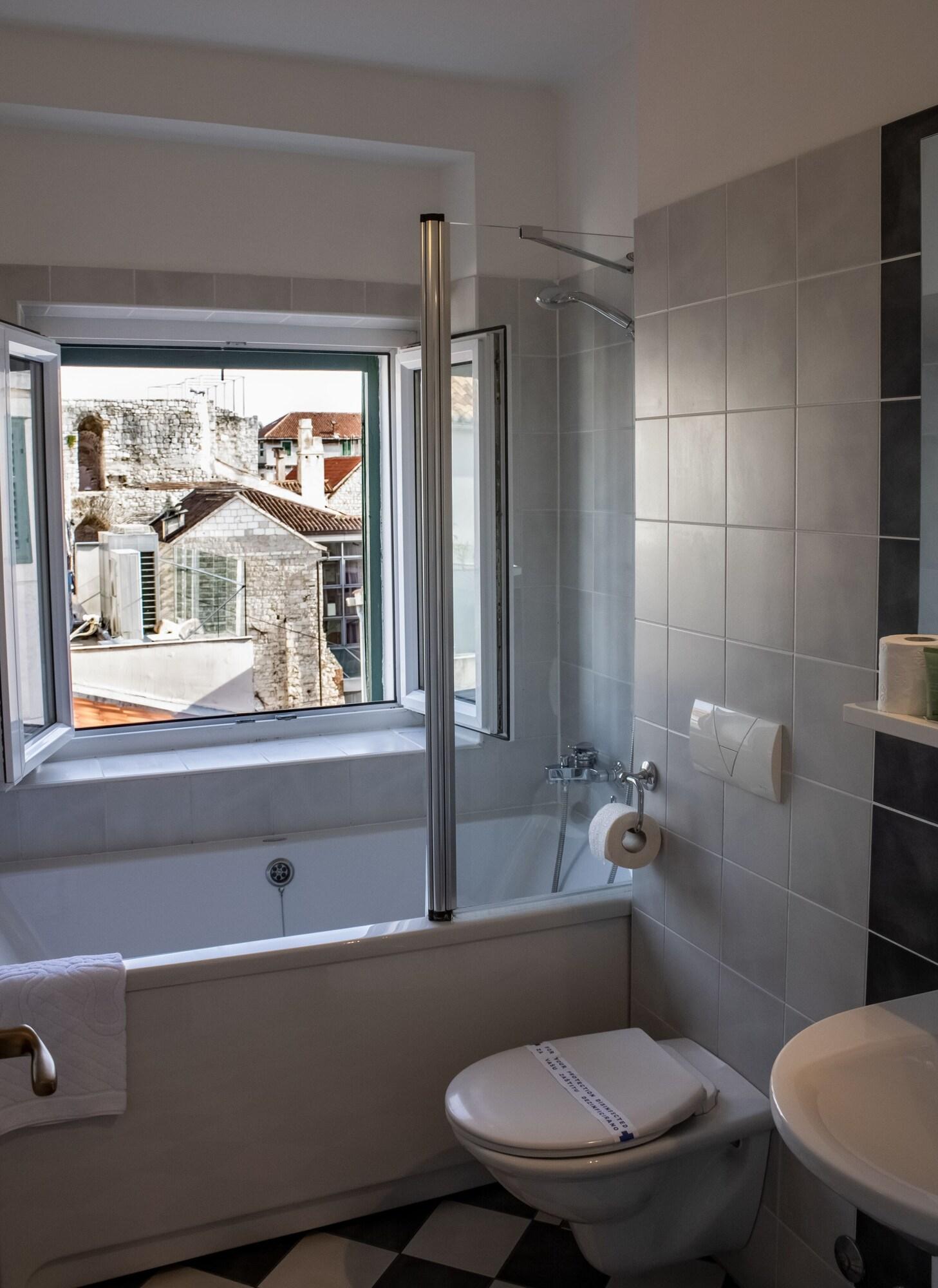 Double King Size Bed