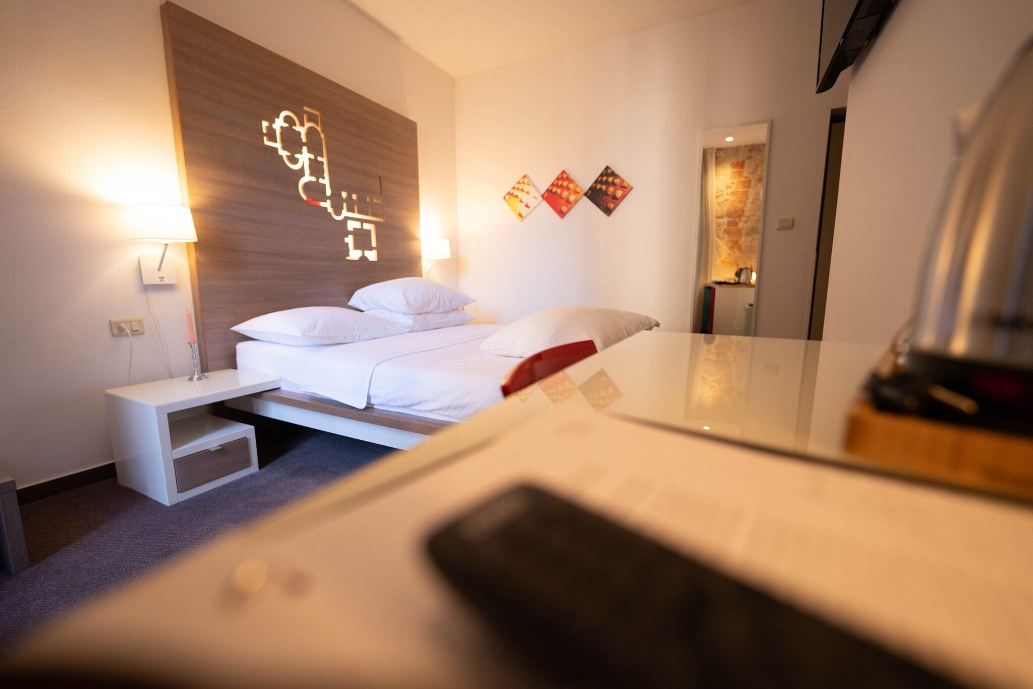 Double King Size Bed