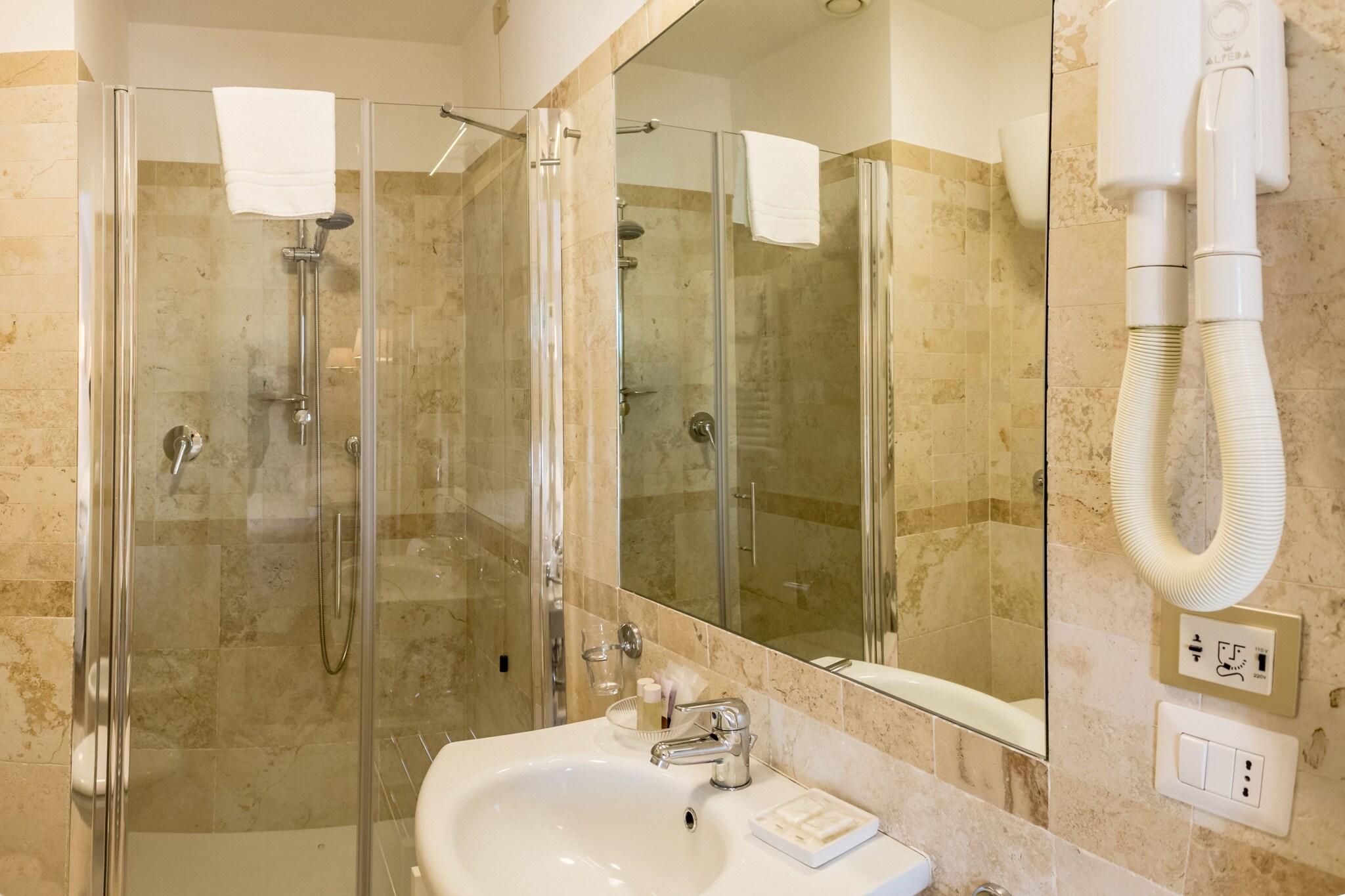 Double or Twin Classic Queen Bed