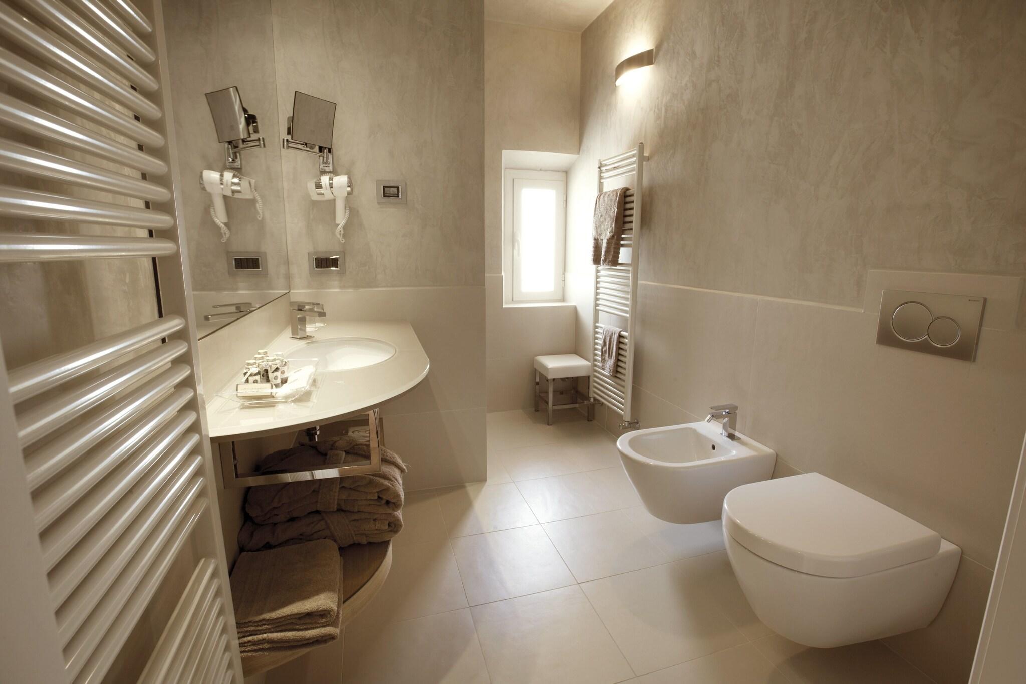 Double Deluxe King Bed