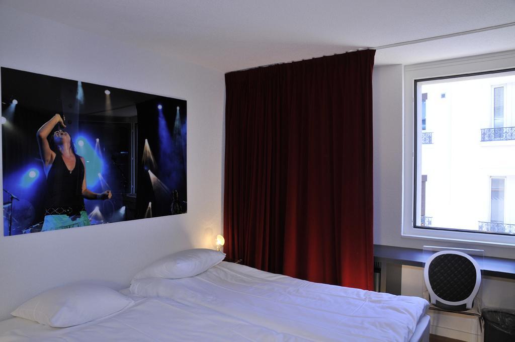 Double or Twin Standard