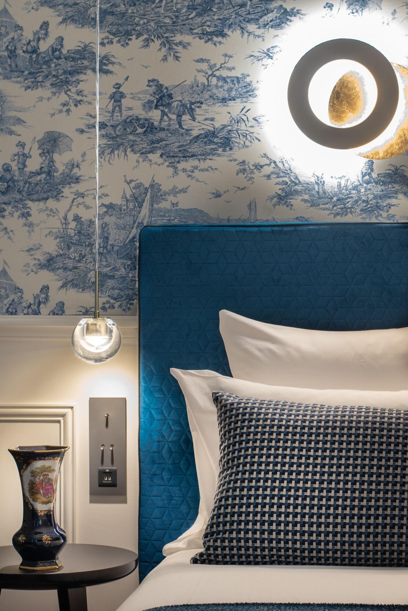 Junior Suite King Size Bed