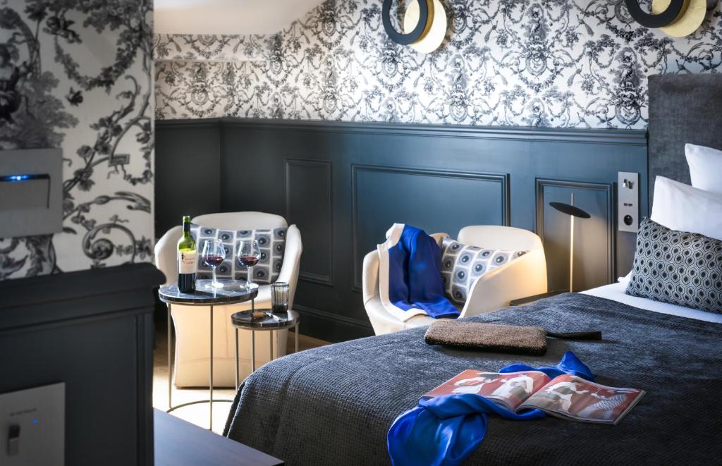 Double or Twin Deluxe