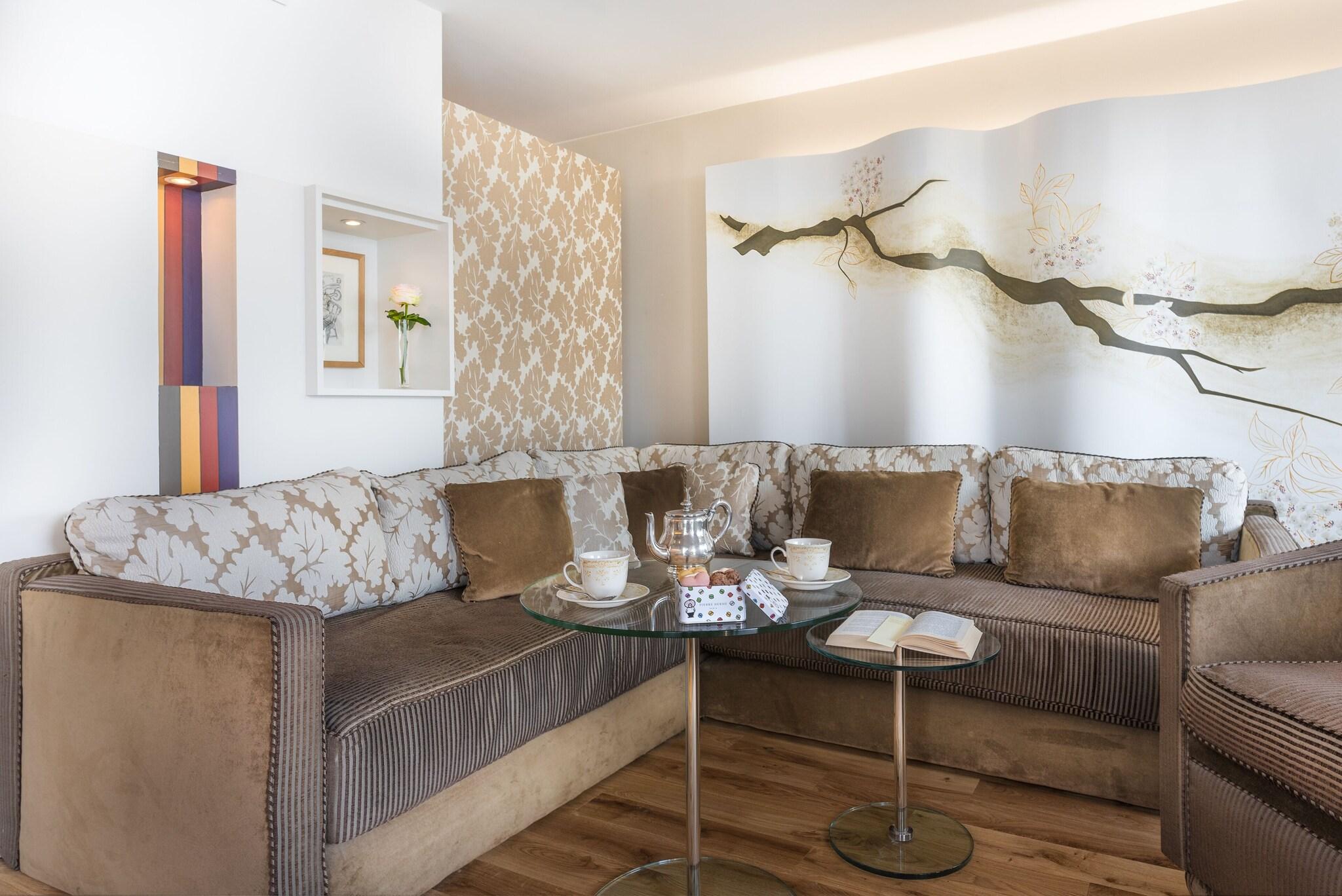 Junior Suite King Size Bed