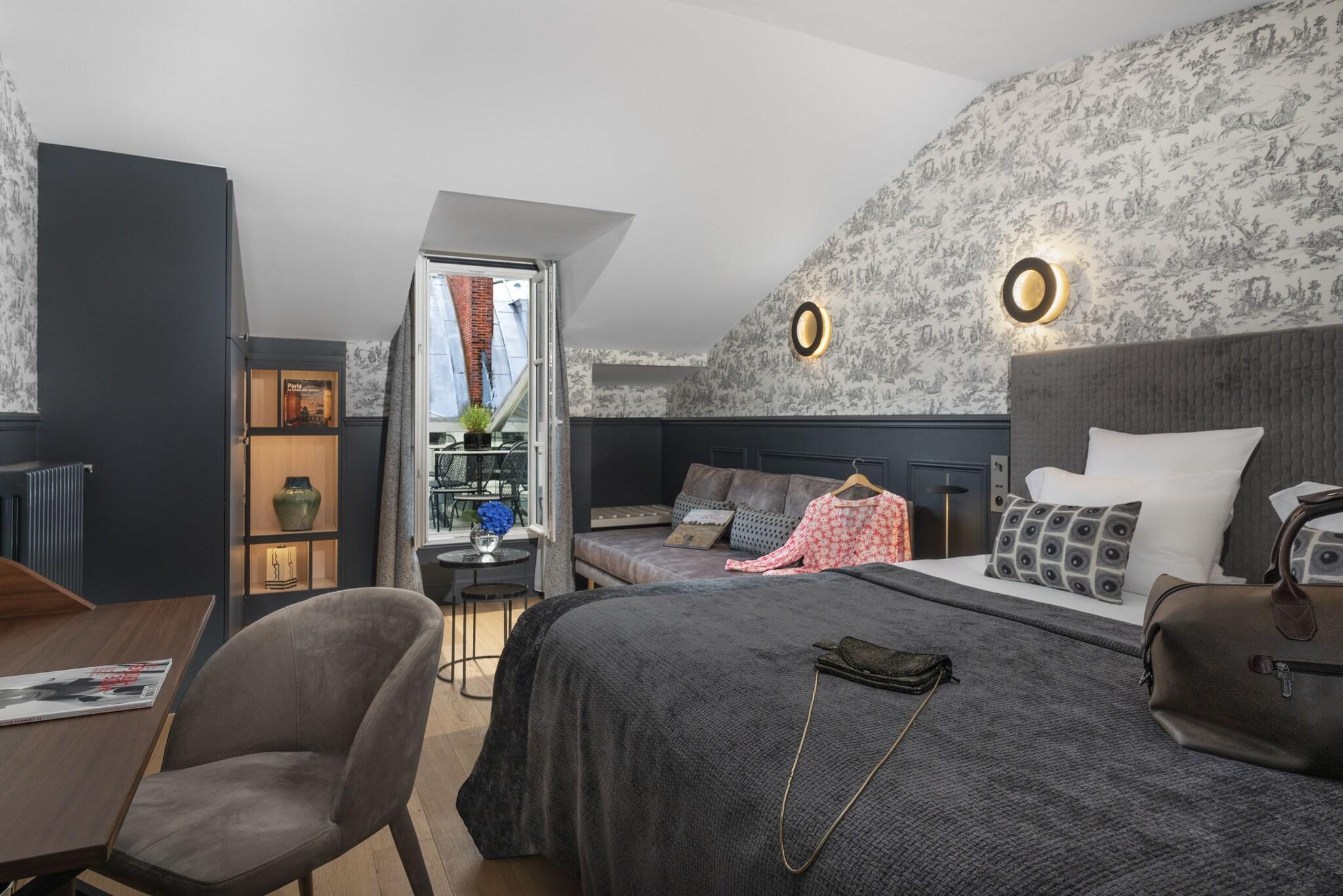 Junior Suite King Size Bed