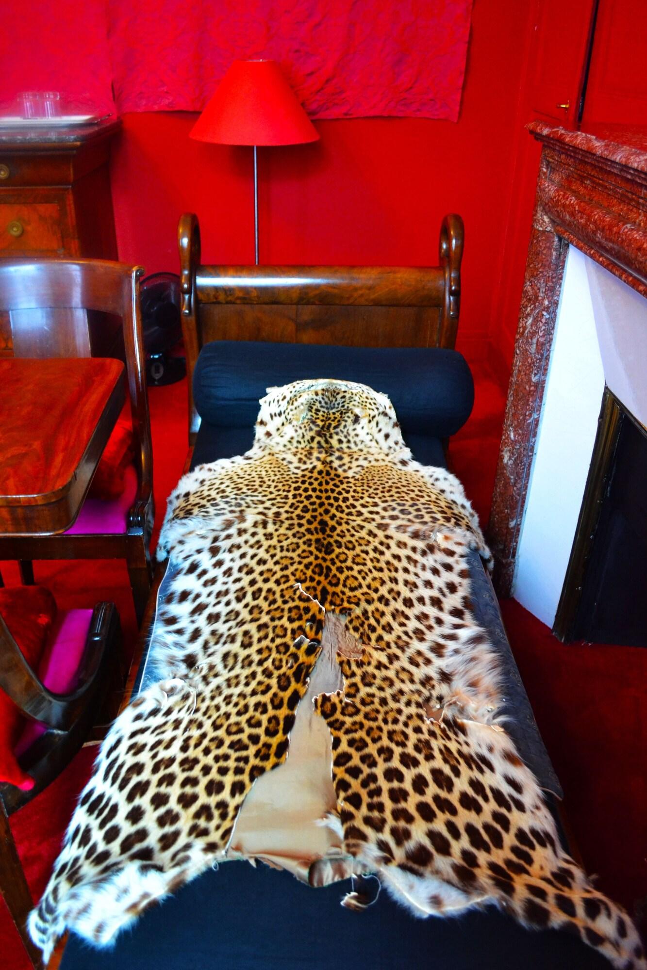 Triple Deluxe Queen Bed