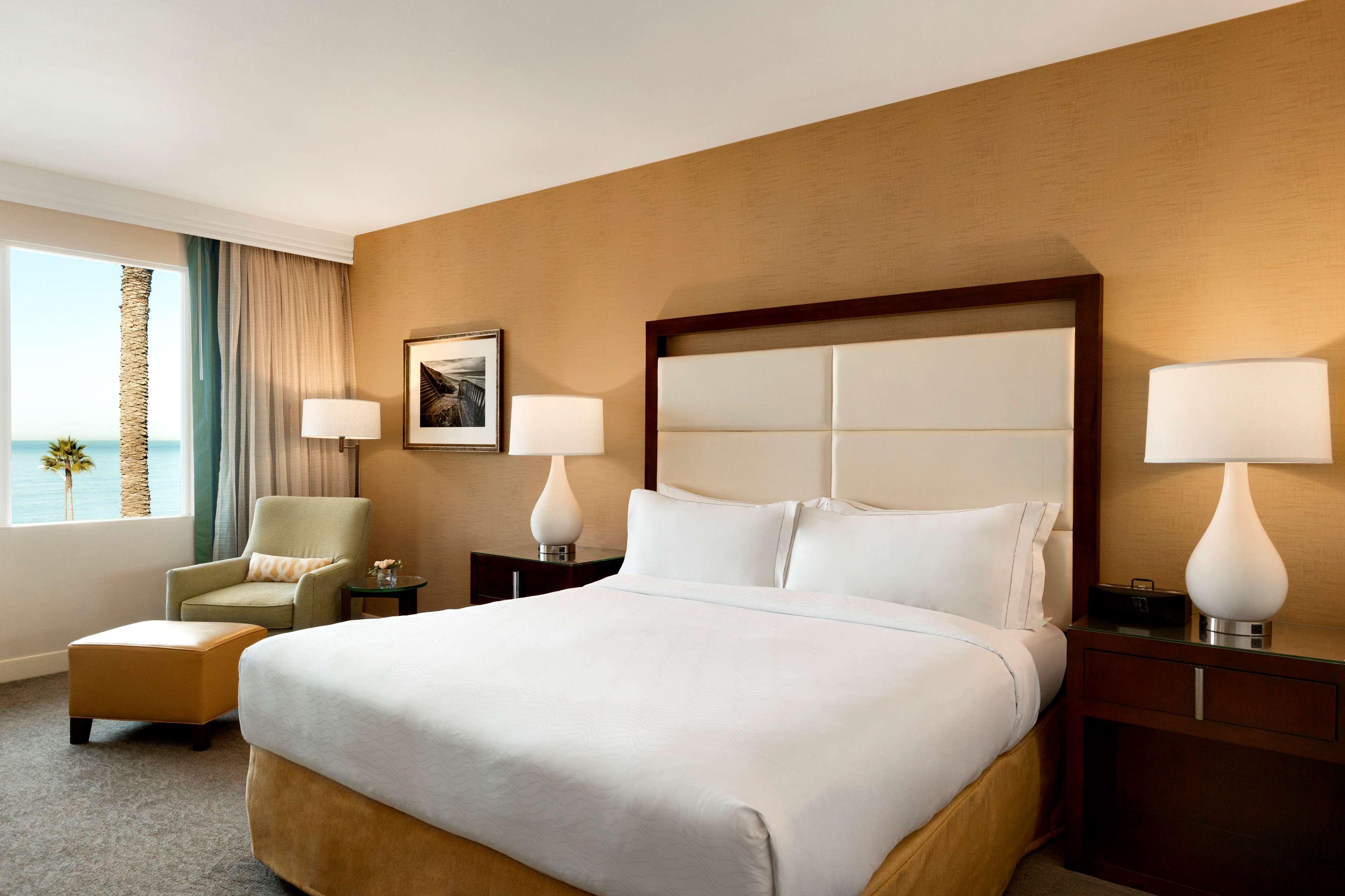 Double Pool View King Bed