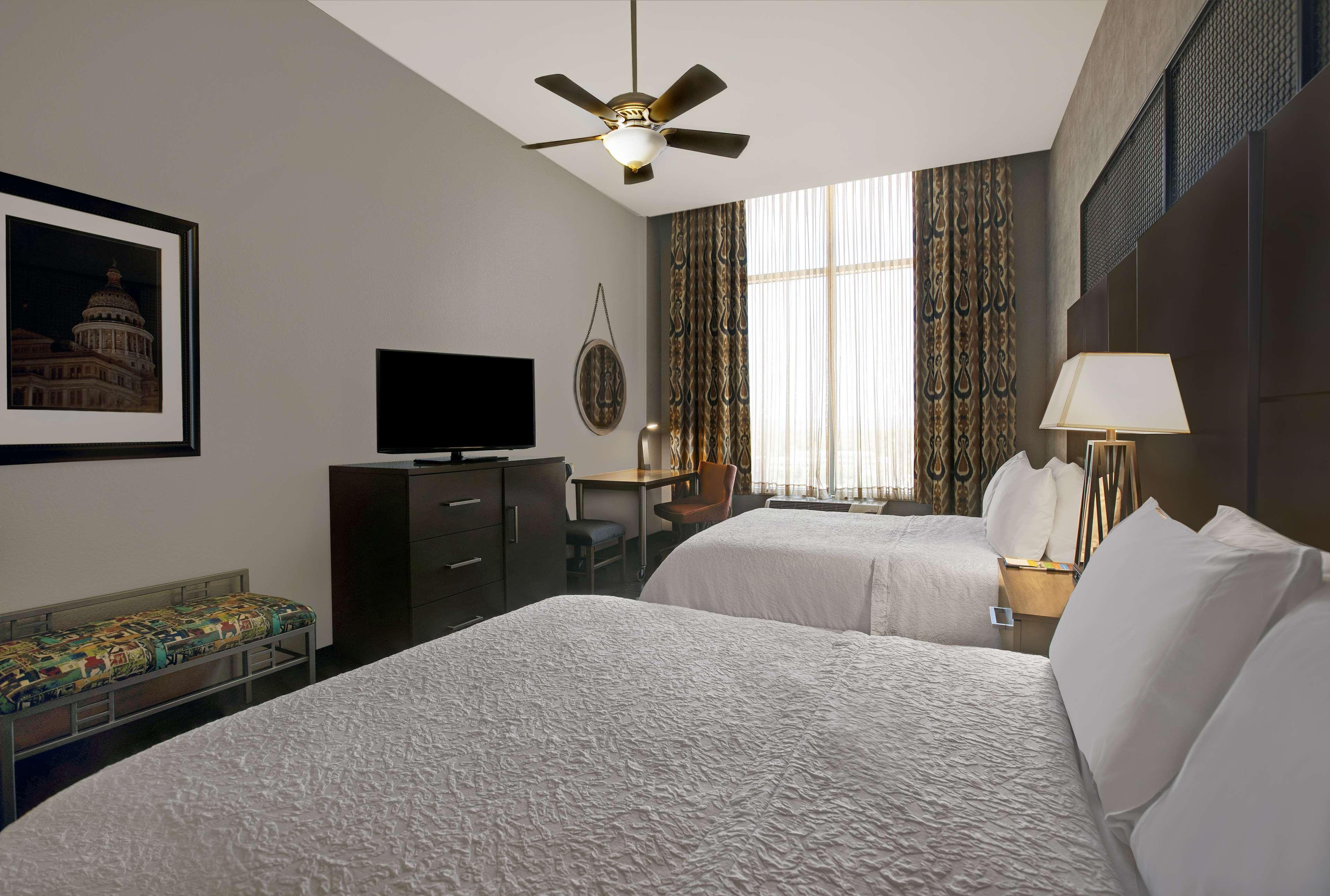 Double Two Queen Beds Non Smoking