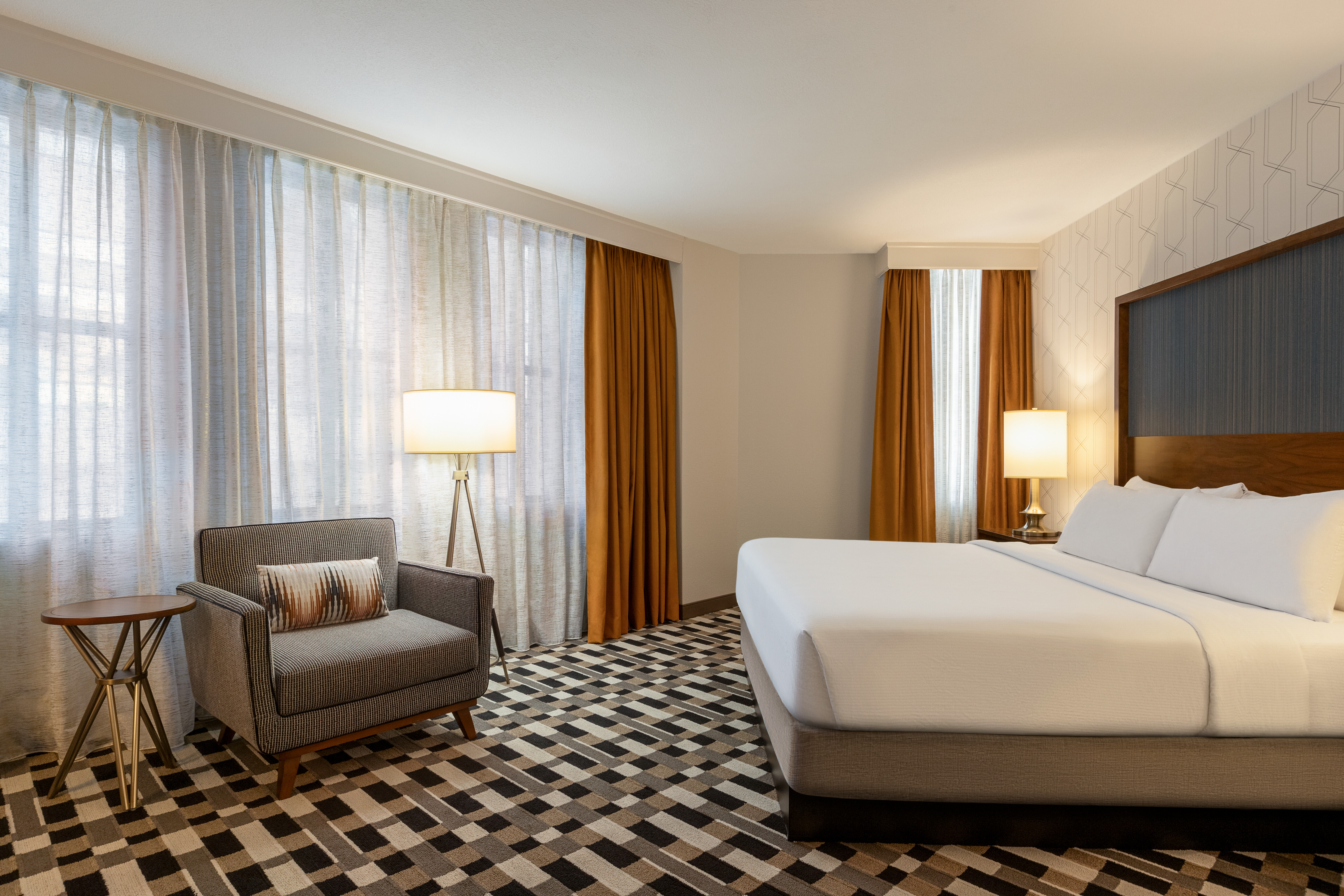 Studio King Size Bed