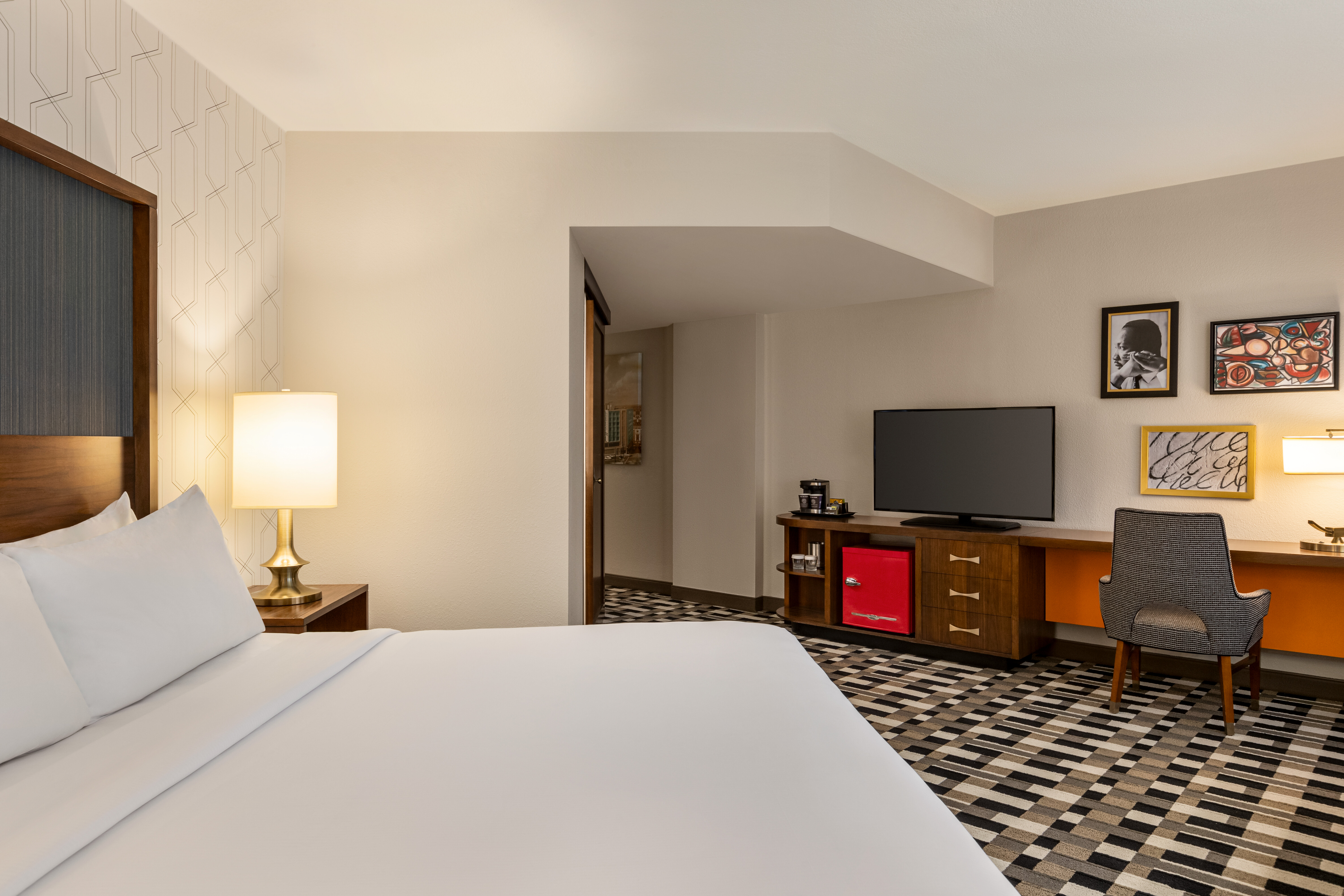 Studio King Size Bed