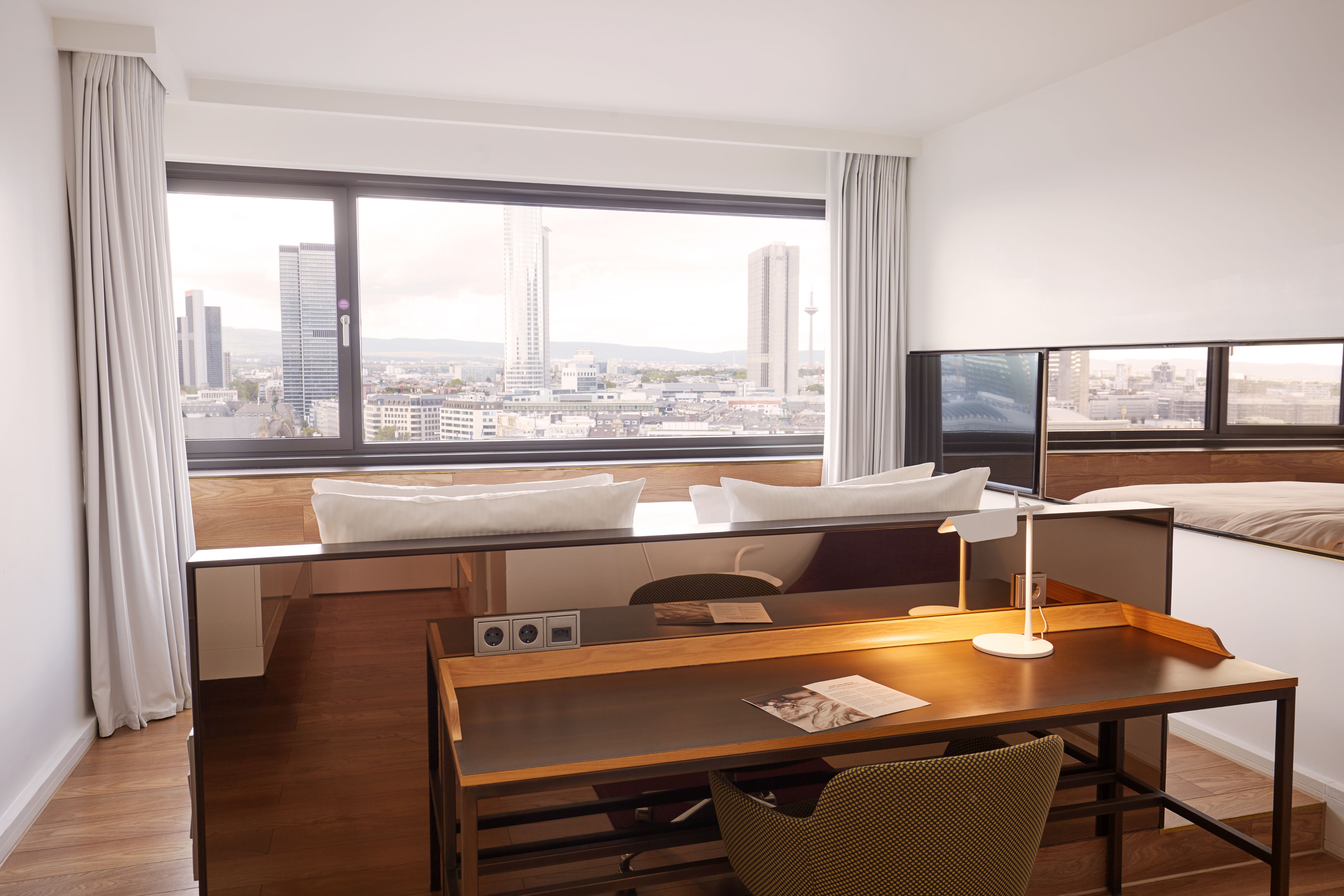 Double Single Superior