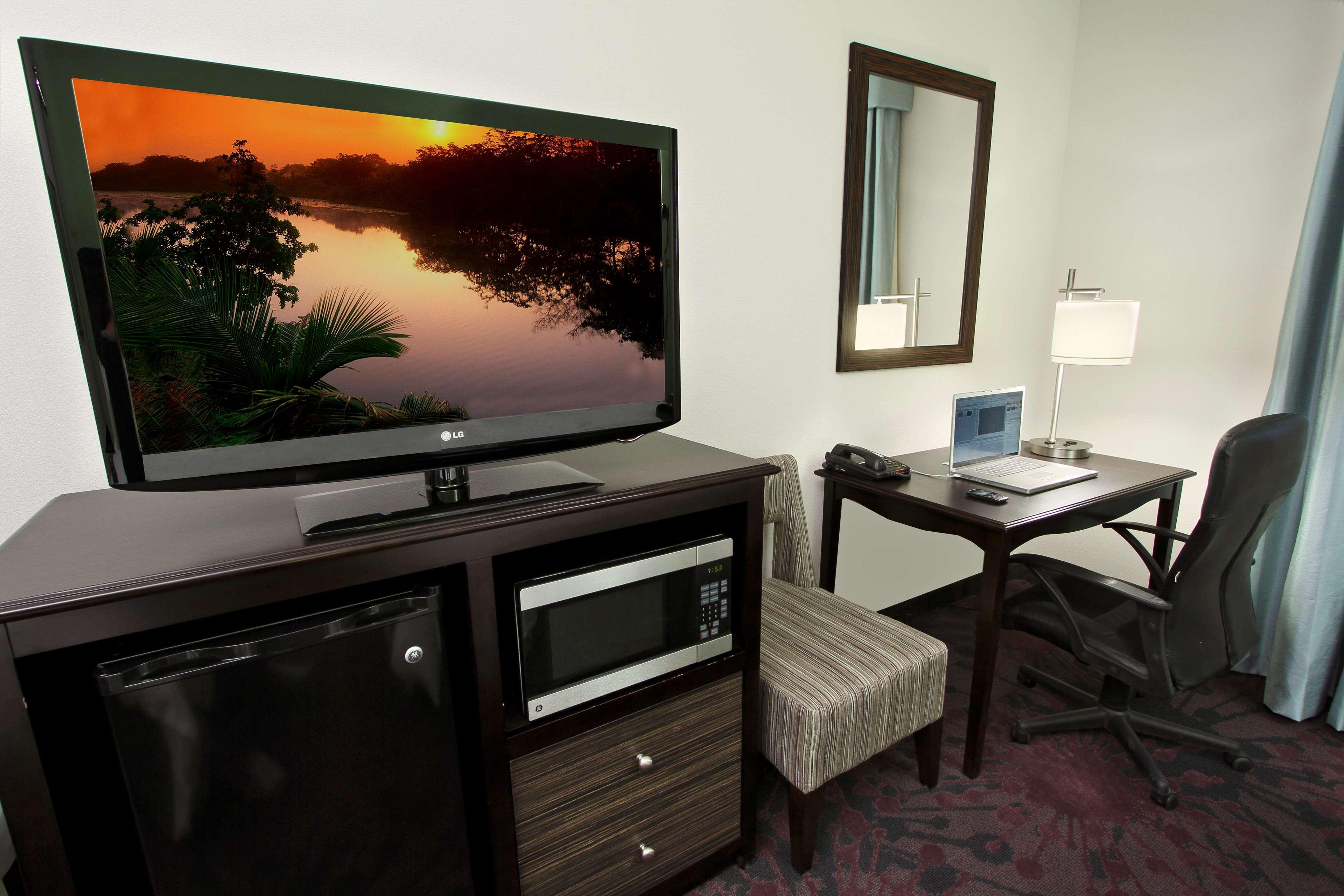 Twin Two Queen Beds Non Smoking