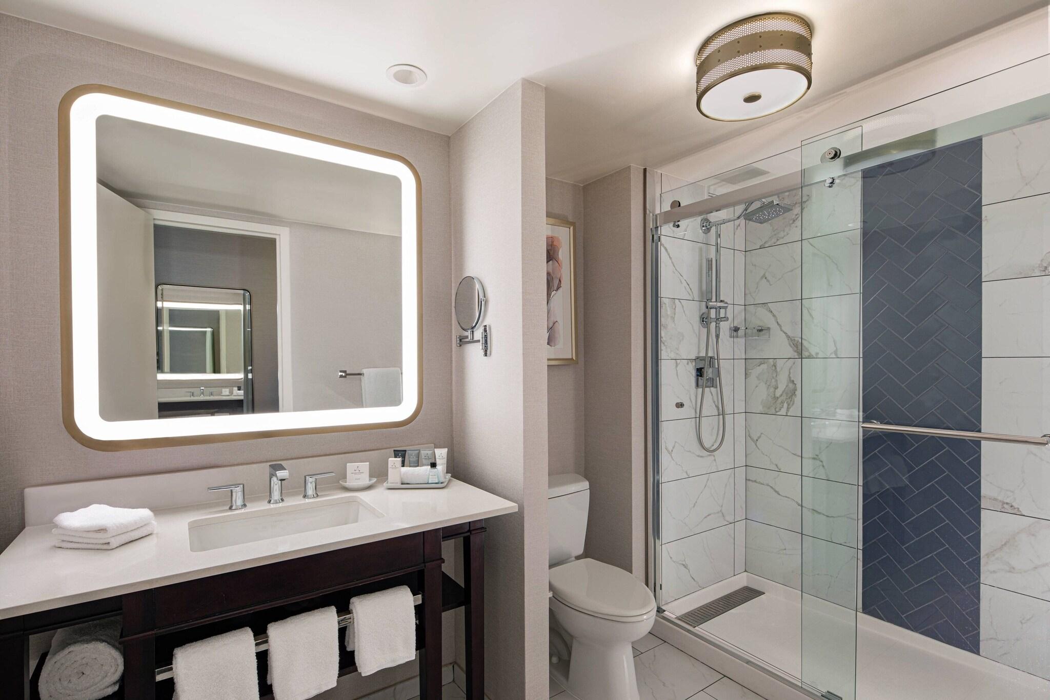 Double Deluxe Two Queen Beds