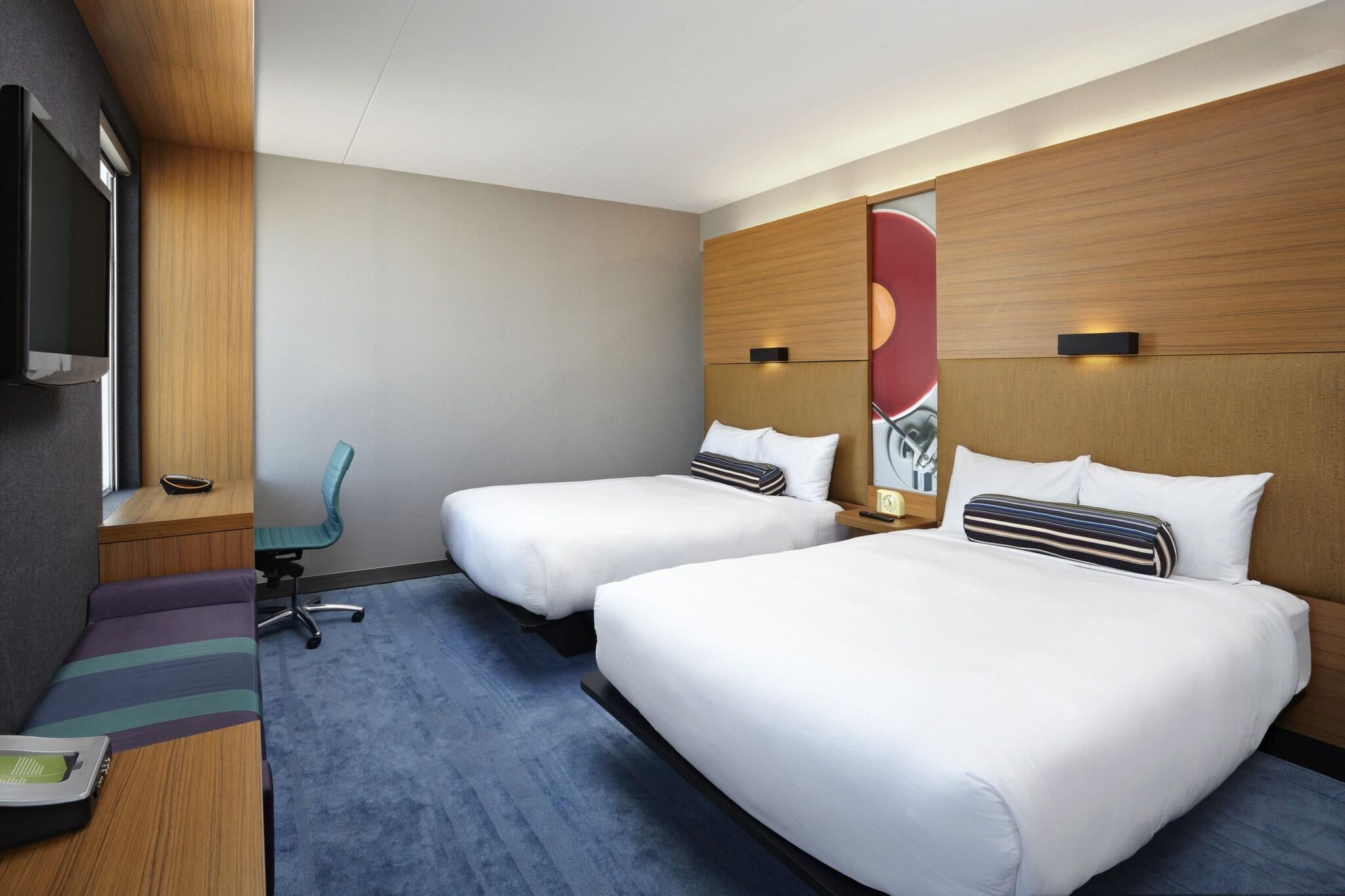 Quadruple Two Queen Beds