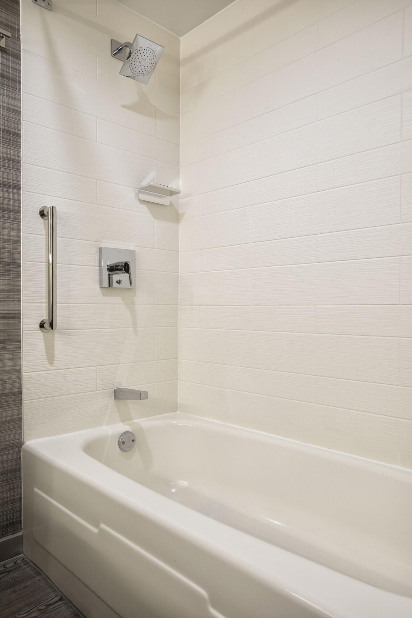 Double Club King Bed