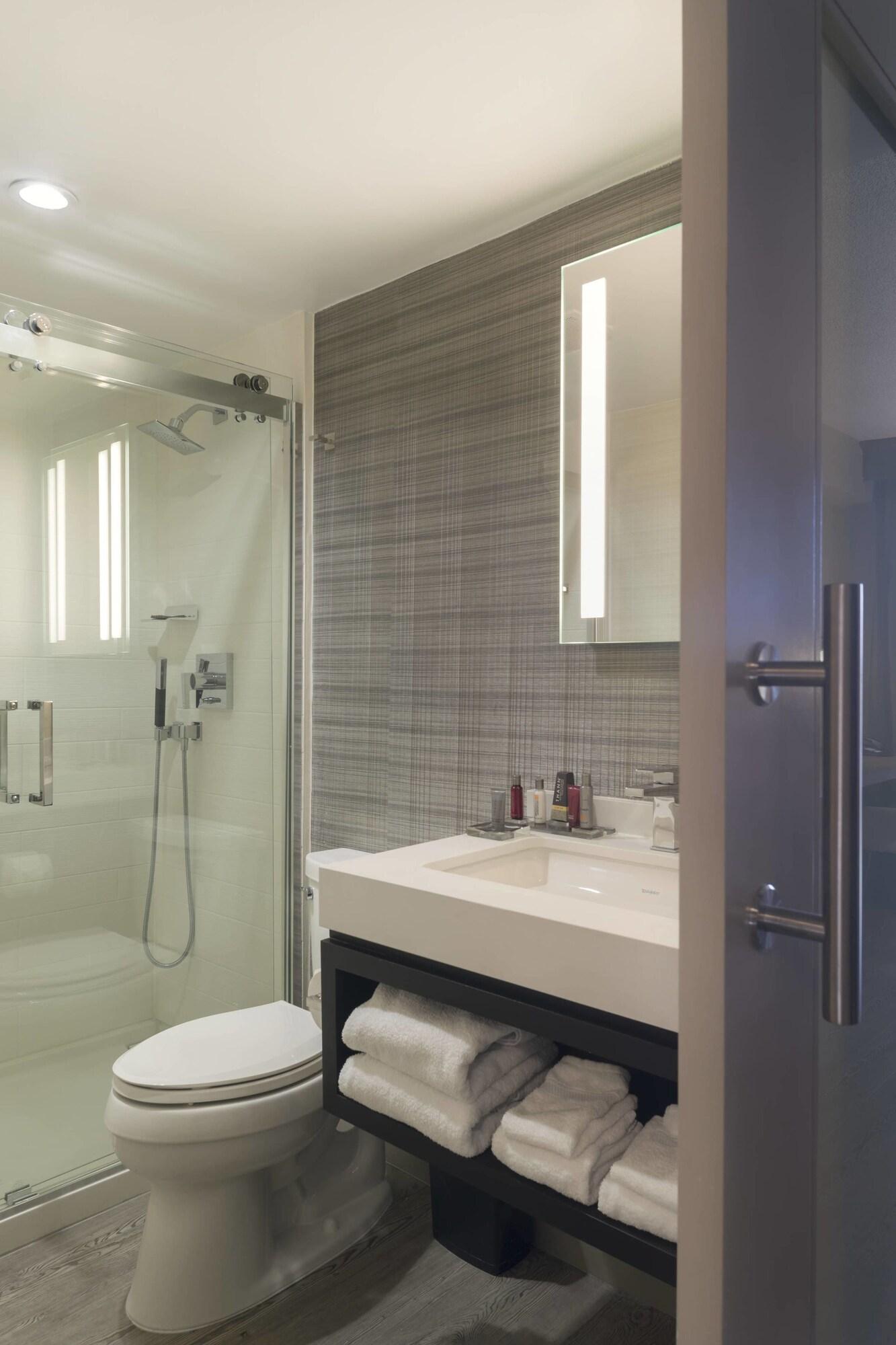 Double Club King Bed