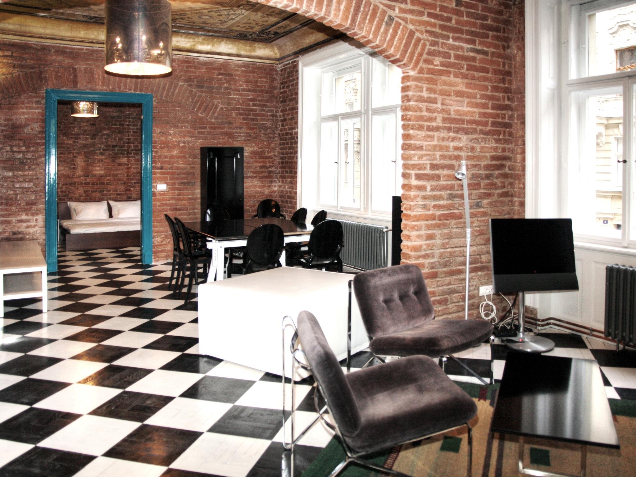 Apartment Capacity 10