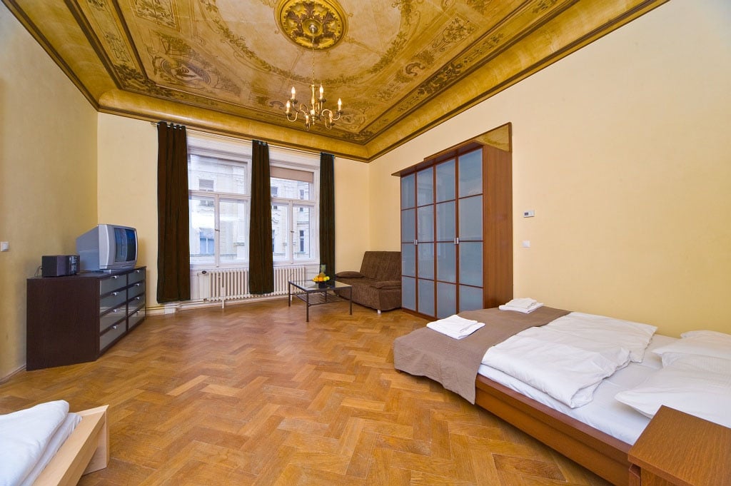 Apartment Capacity 5