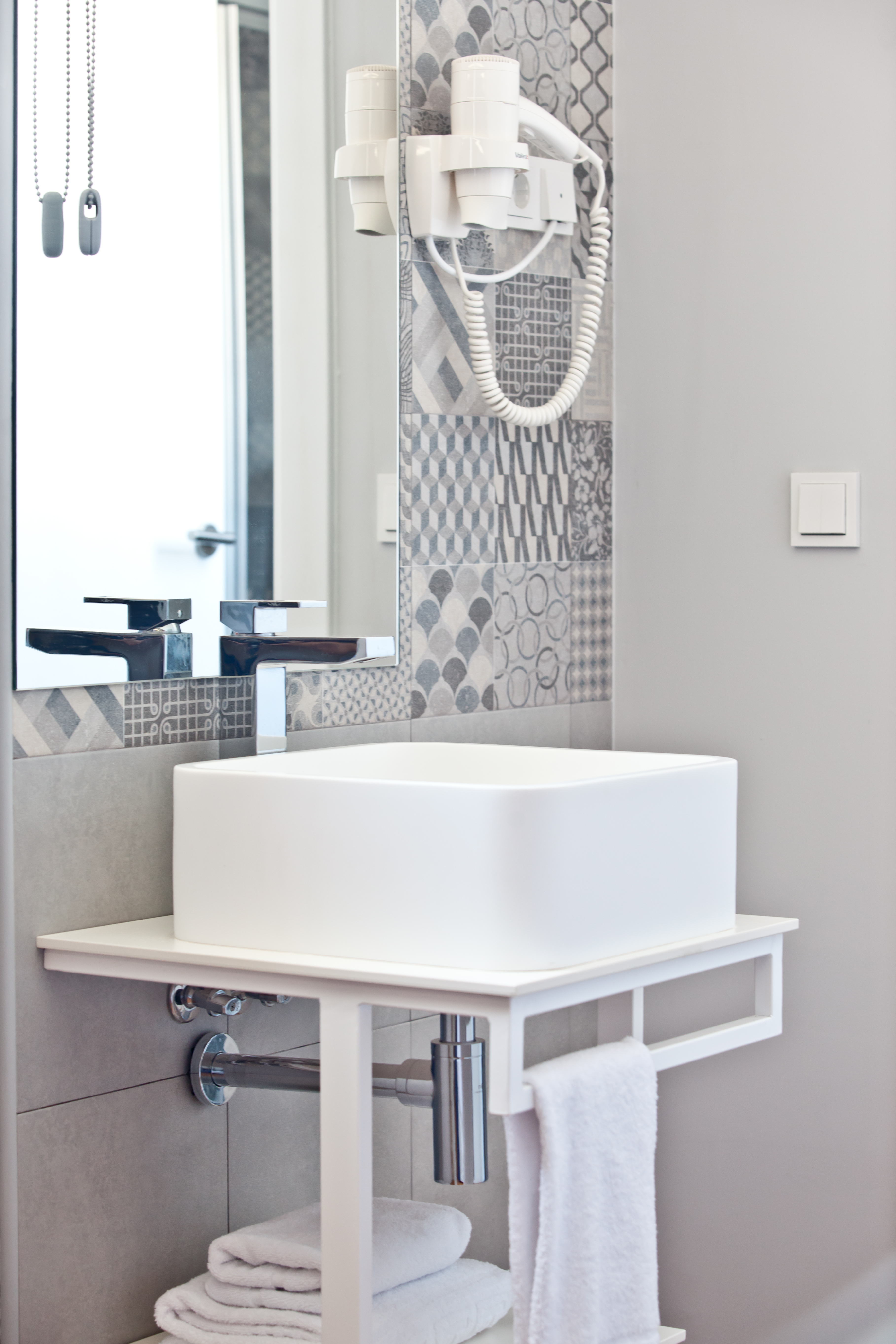 Double or Twin Standard