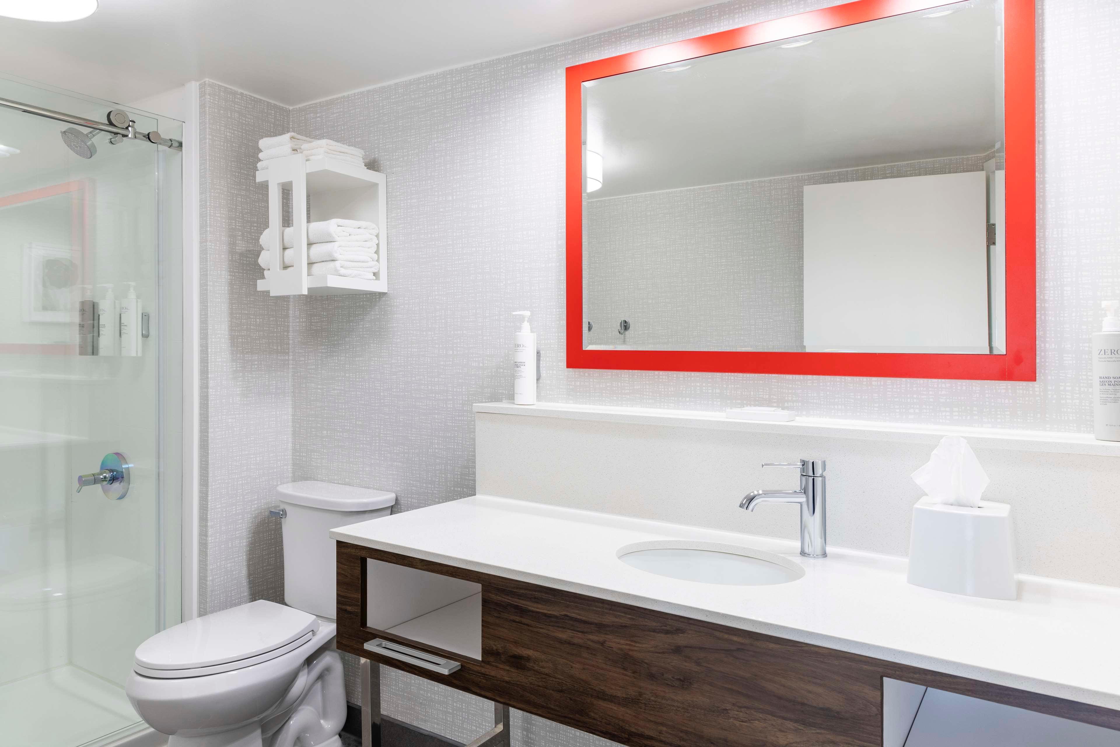 Double King Bed Non Smoking