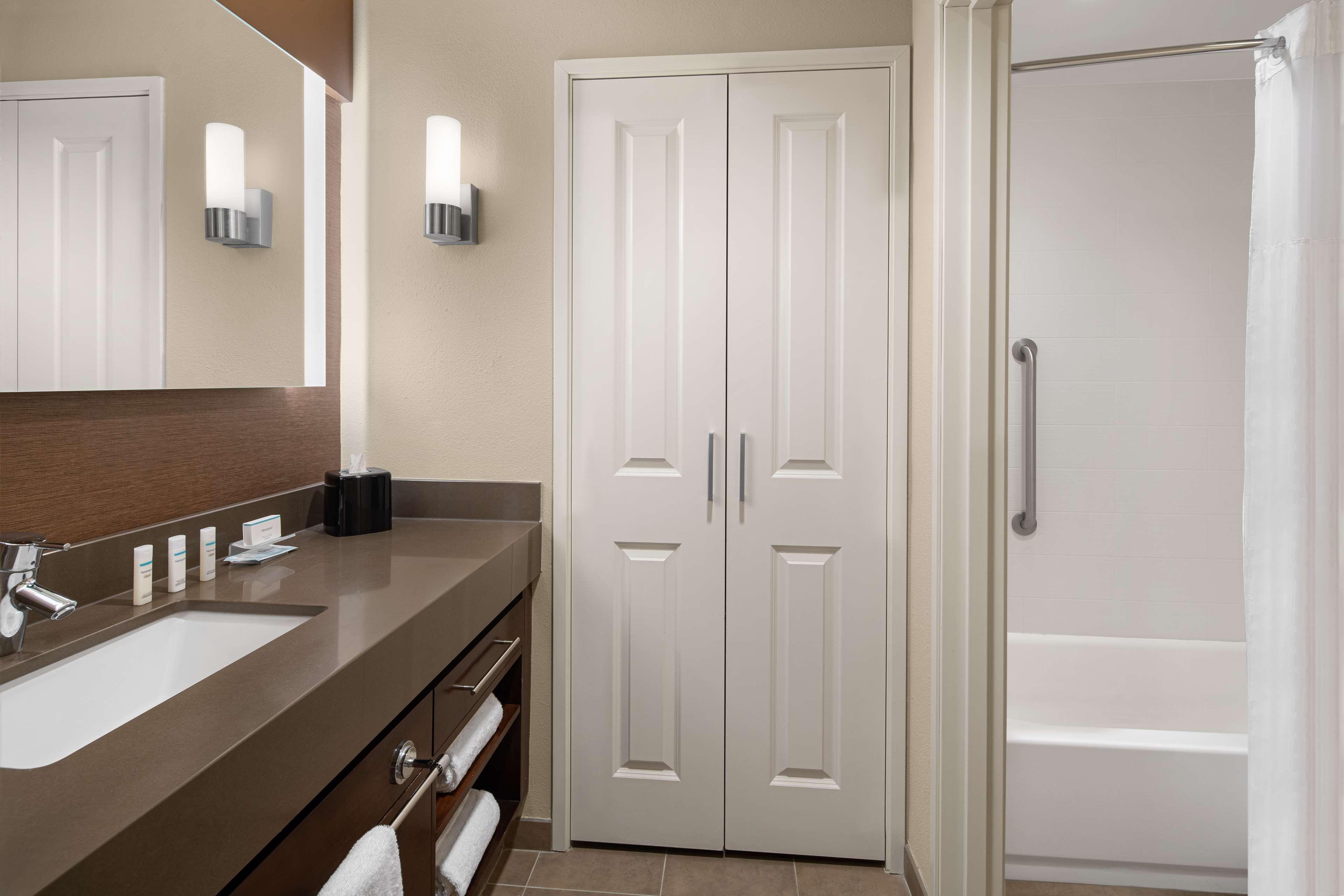 Suite Two Queen Beds