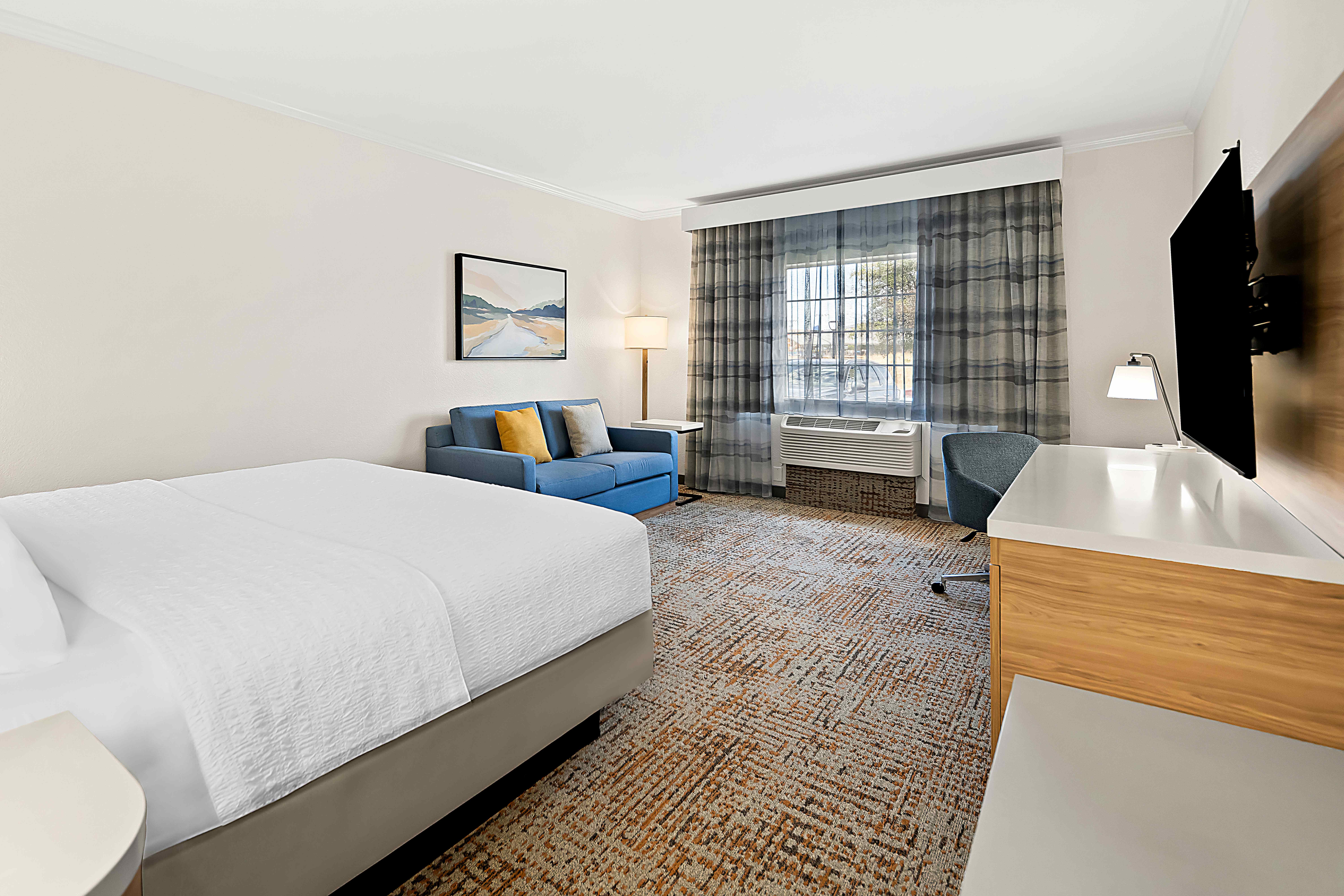 Double King Bed Non Smoking