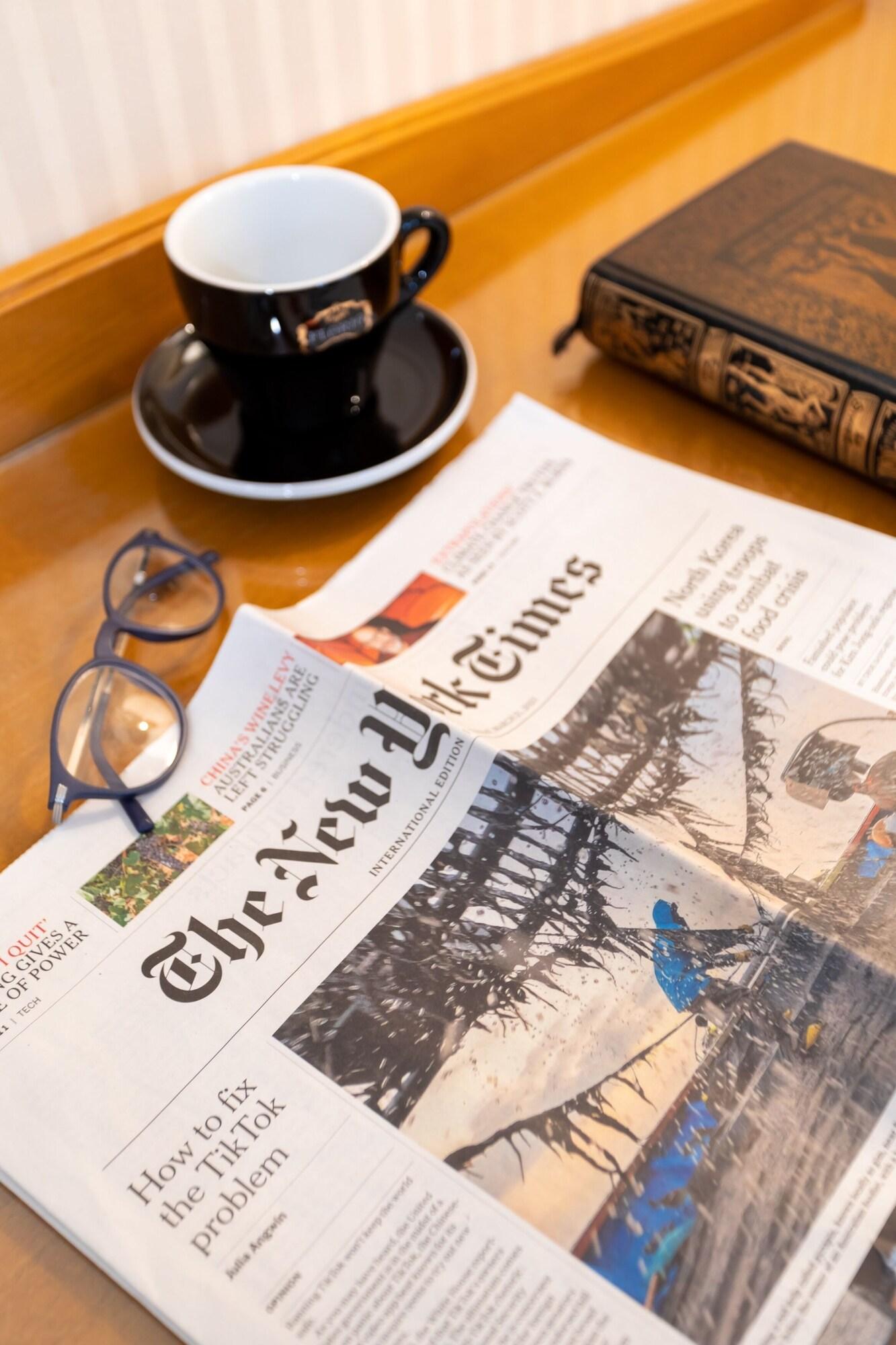 Suite Queen Size Bed