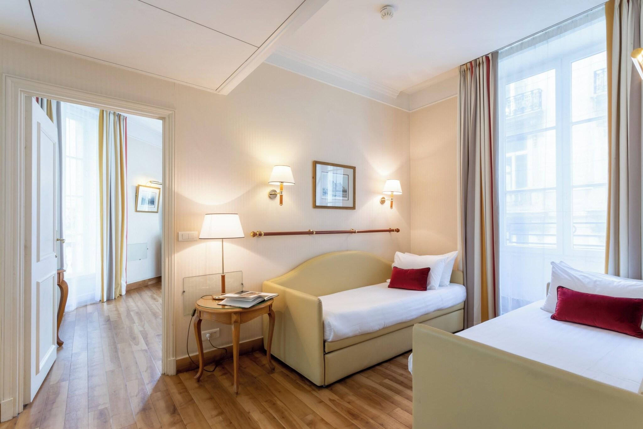 Suite Queen Size Bed