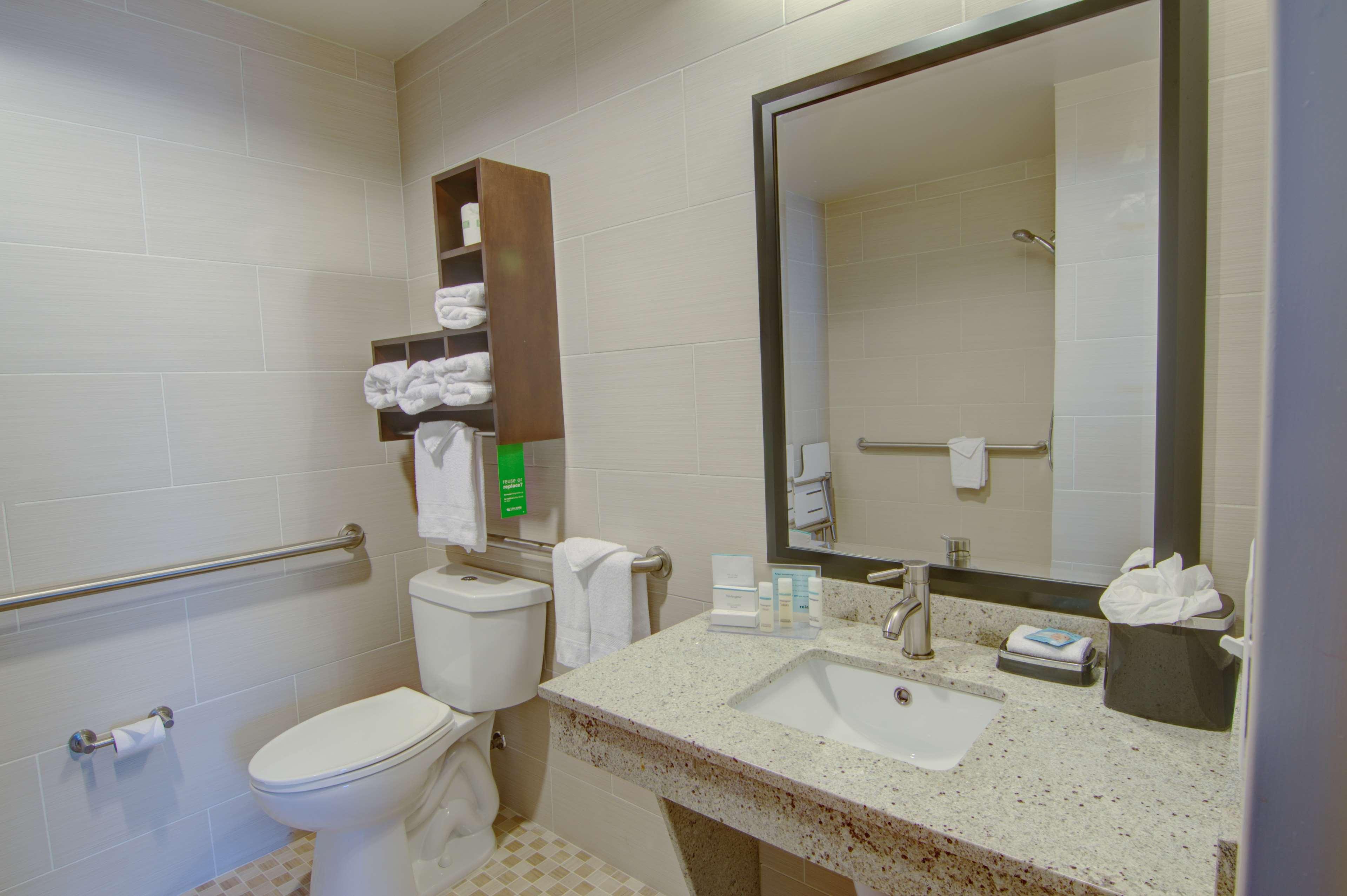 Room Premium King Bed