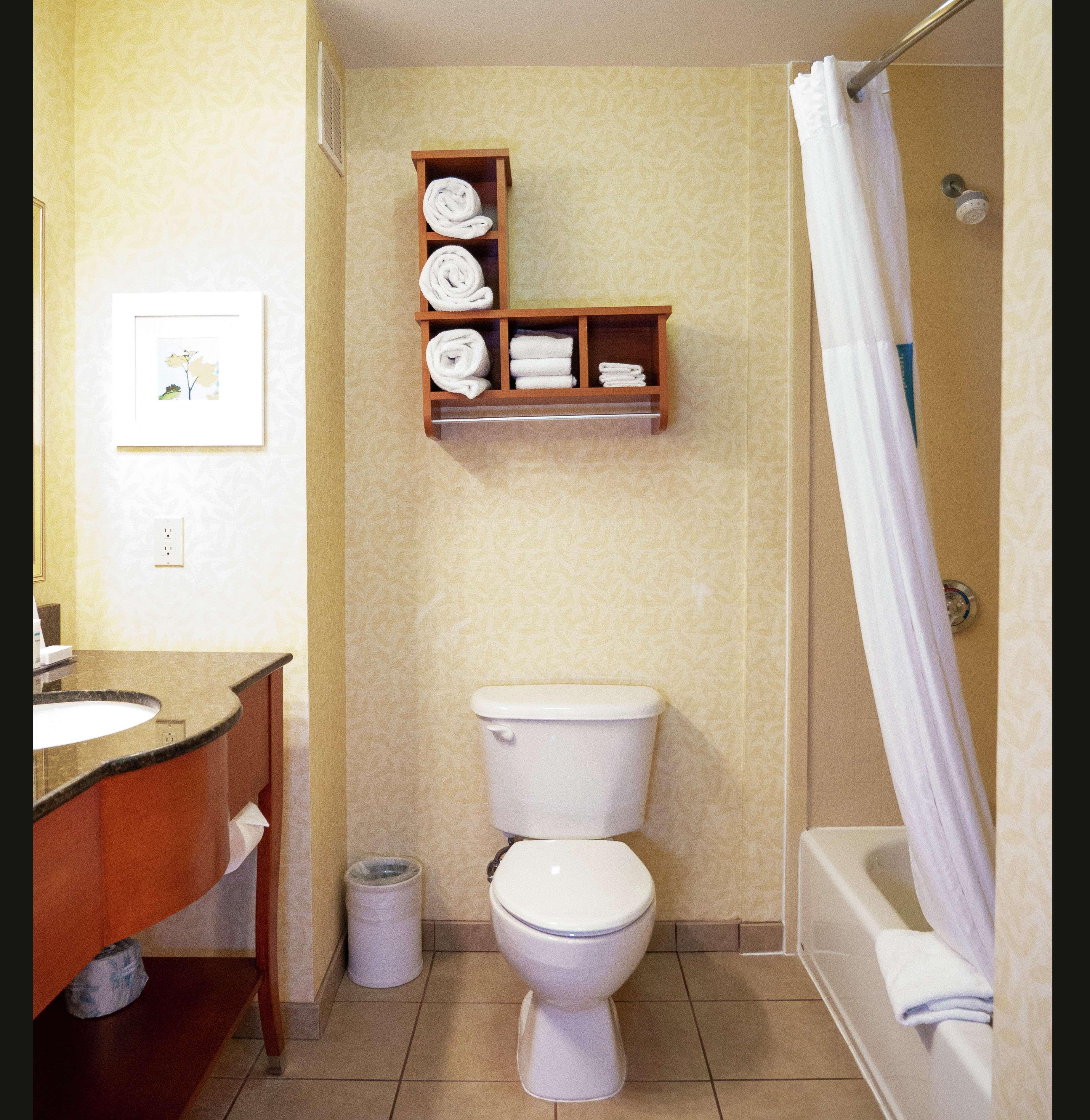 Twin Two Queen Beds Non Smoking