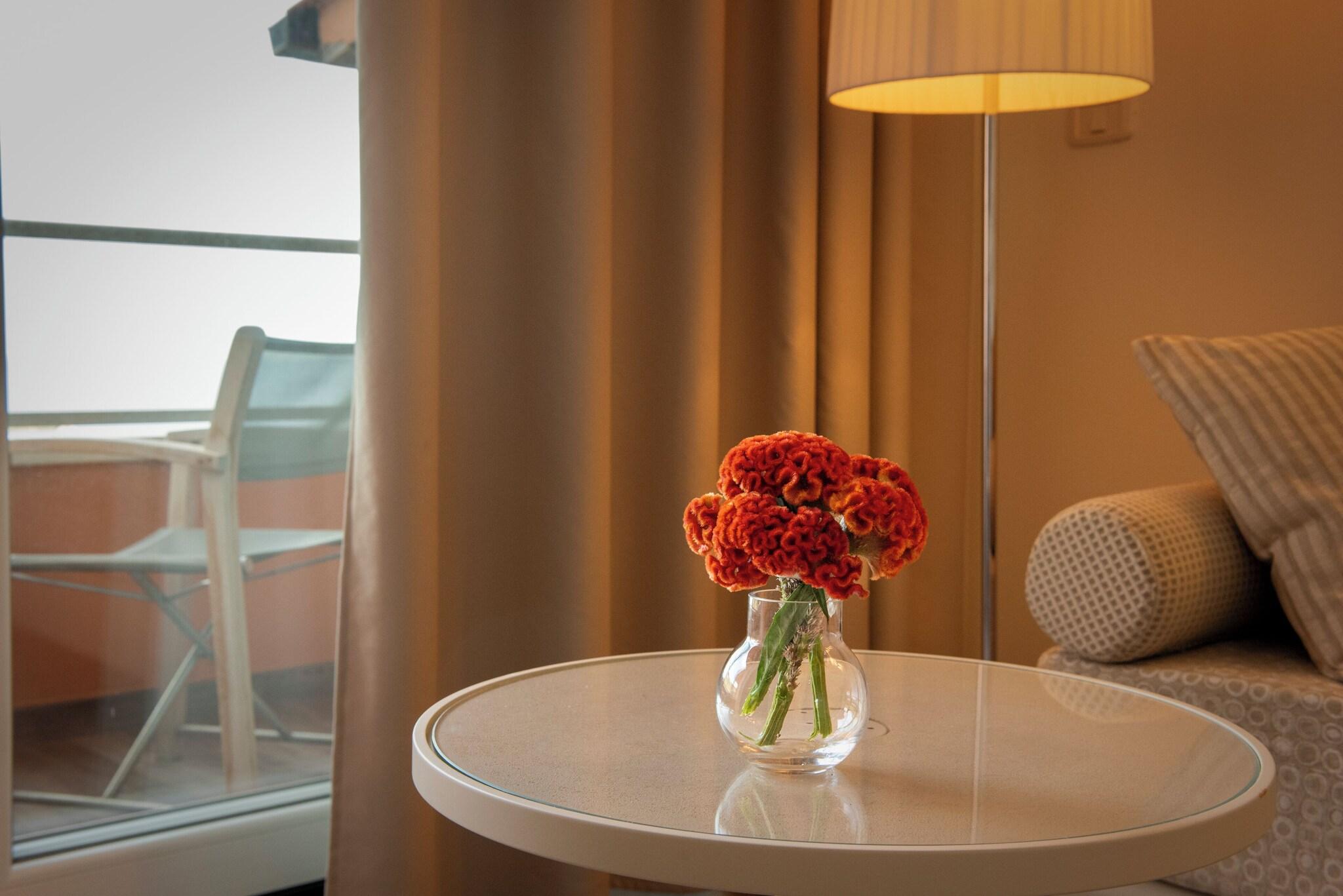 Junior Suite Queen Size Bed