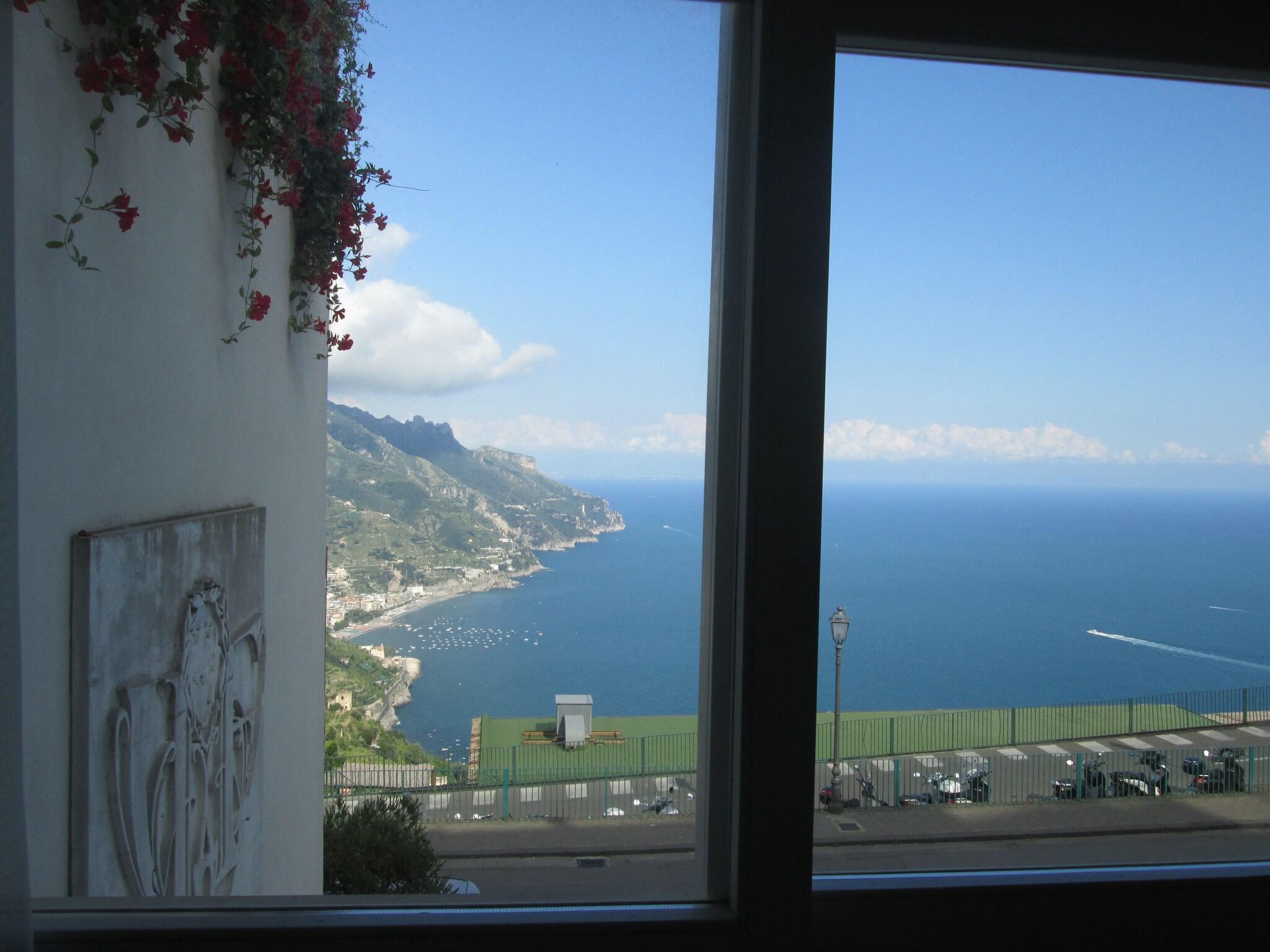 Double Deluxe Queen Bed