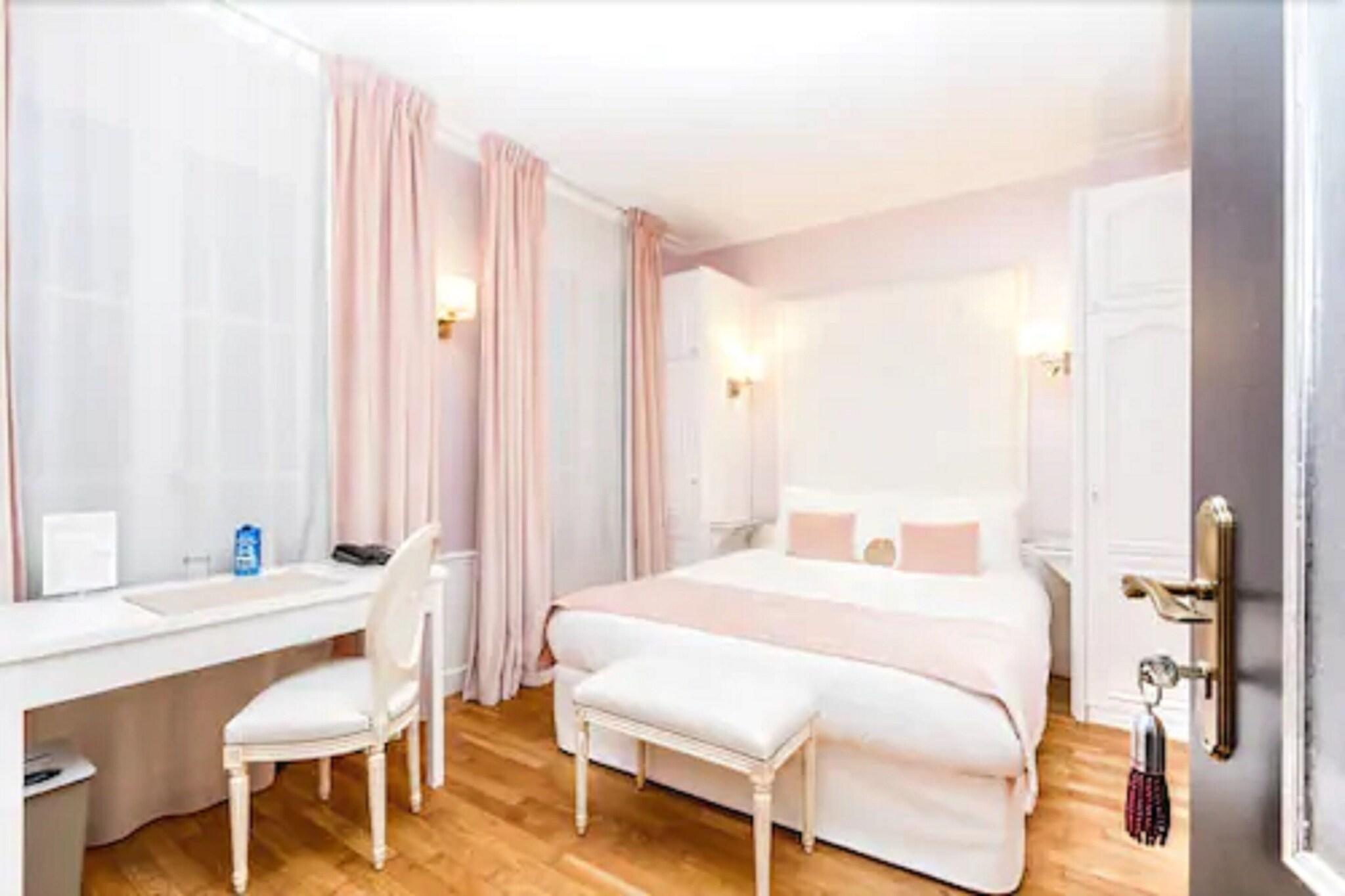 Double Superior with Double Bed