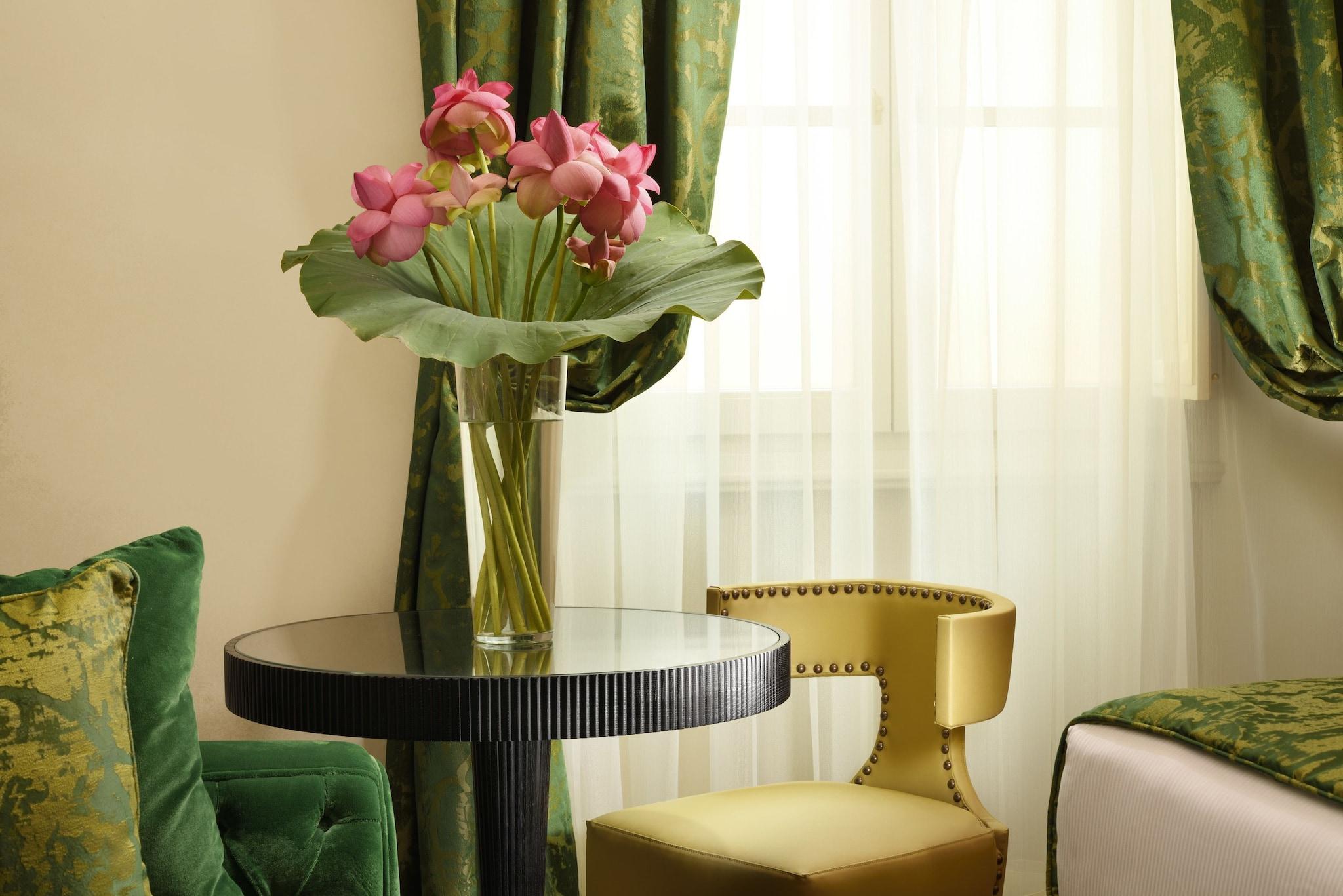 Junior Suite with Views