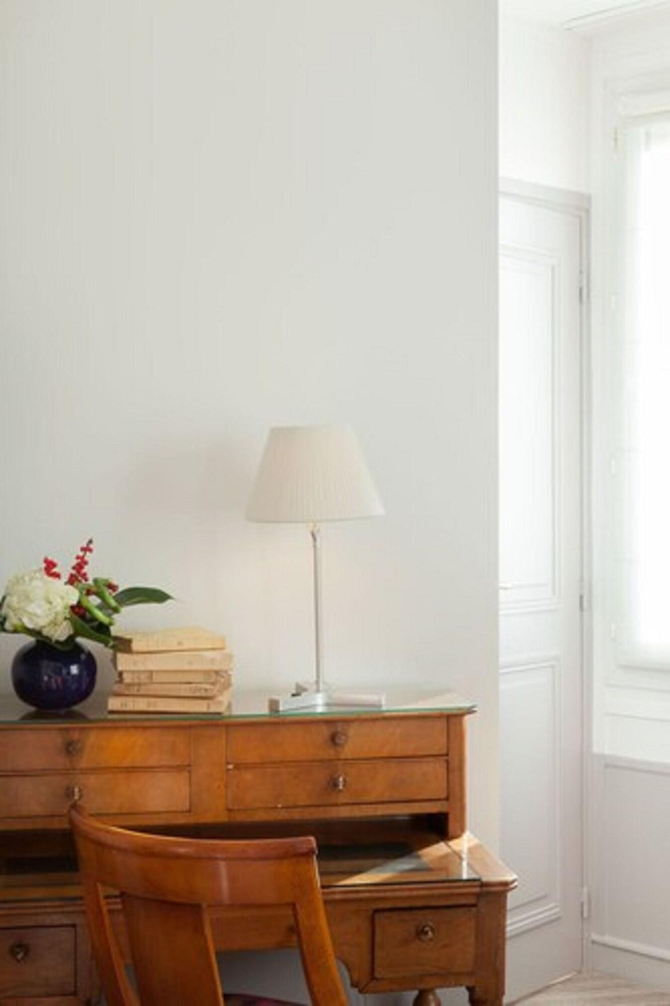 Double Superior Queen Bed