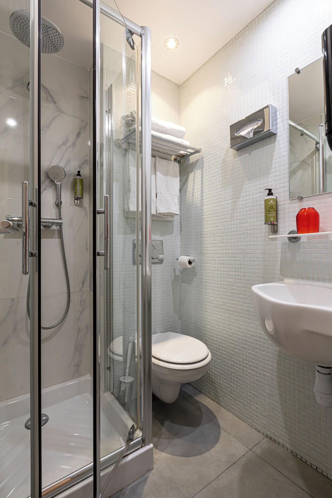 Triple Classic with Views