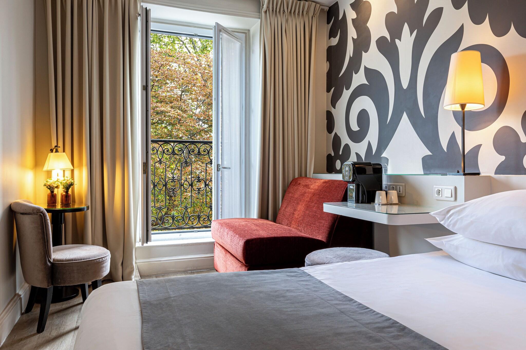 Triple Classic with Views