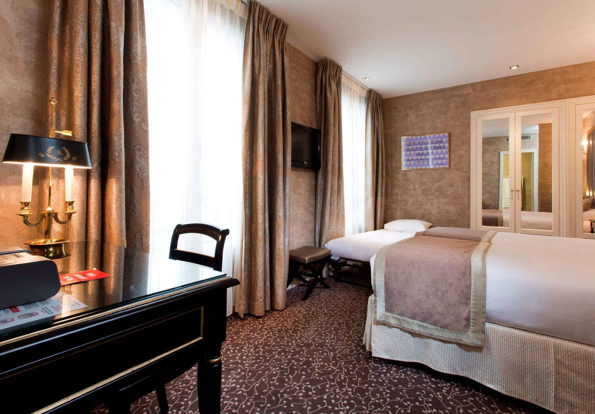 Double Deluxe King Bed