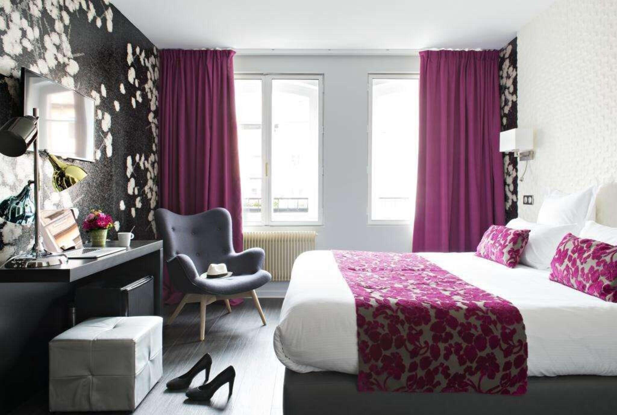 Double Superior Queen Bed