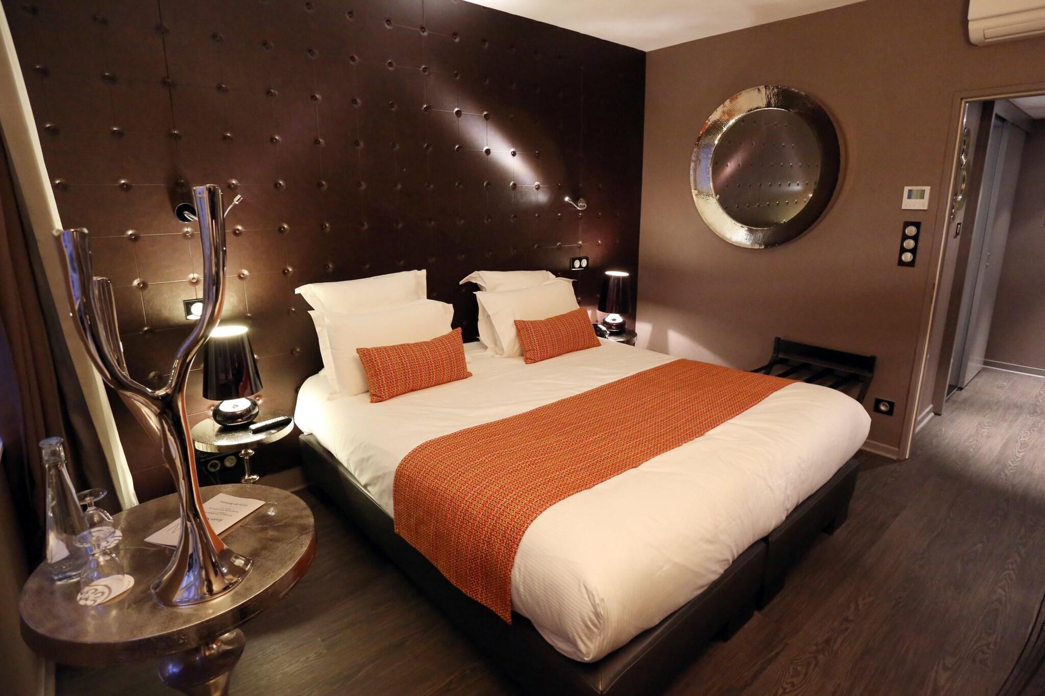 Double Superior Queen Bed