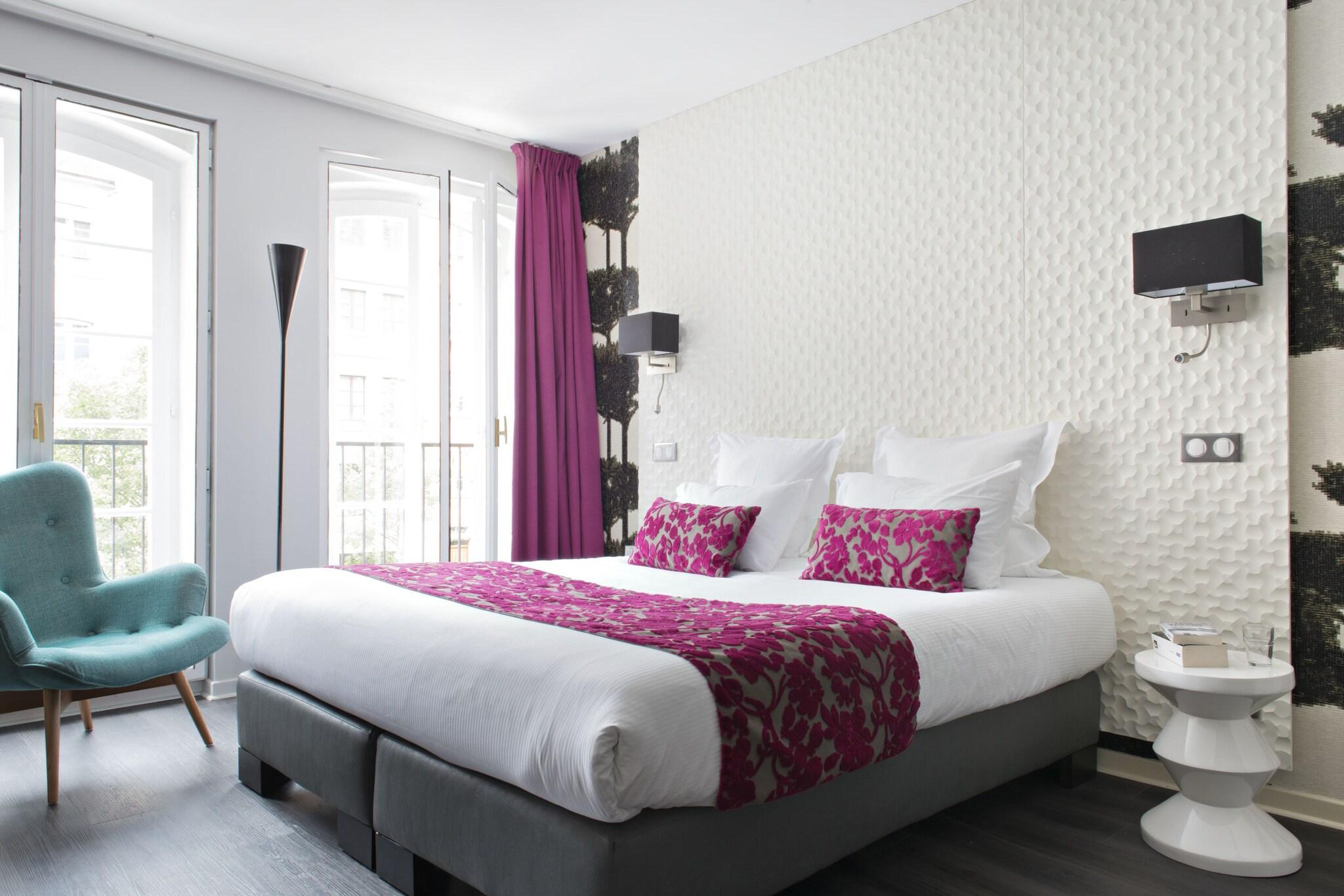 Double Superior Queen Bed