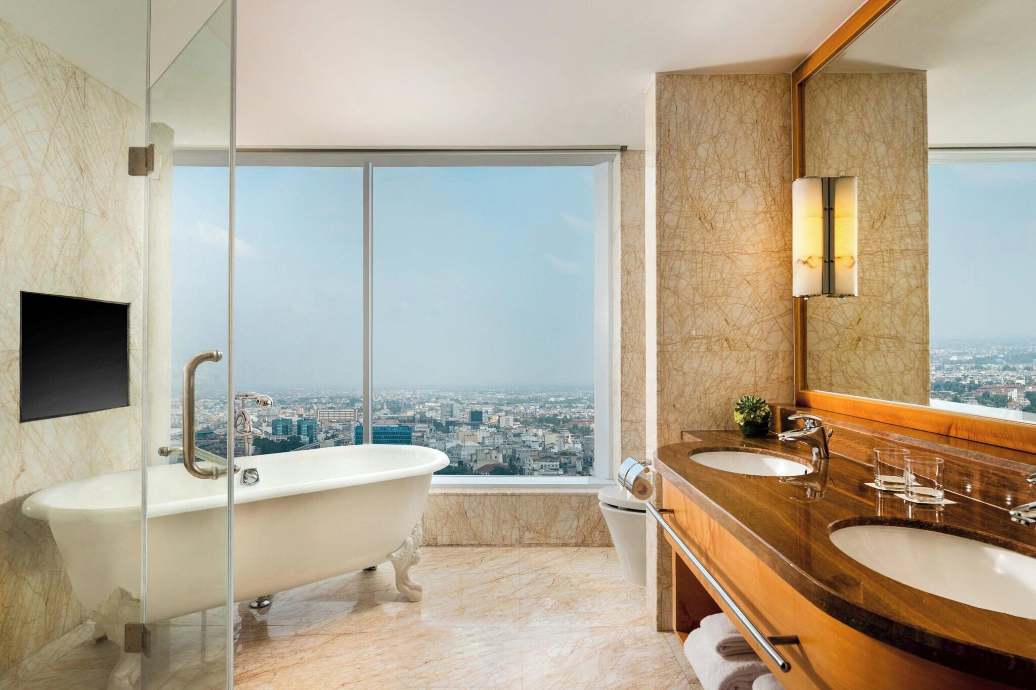 Suite Executive King Bed